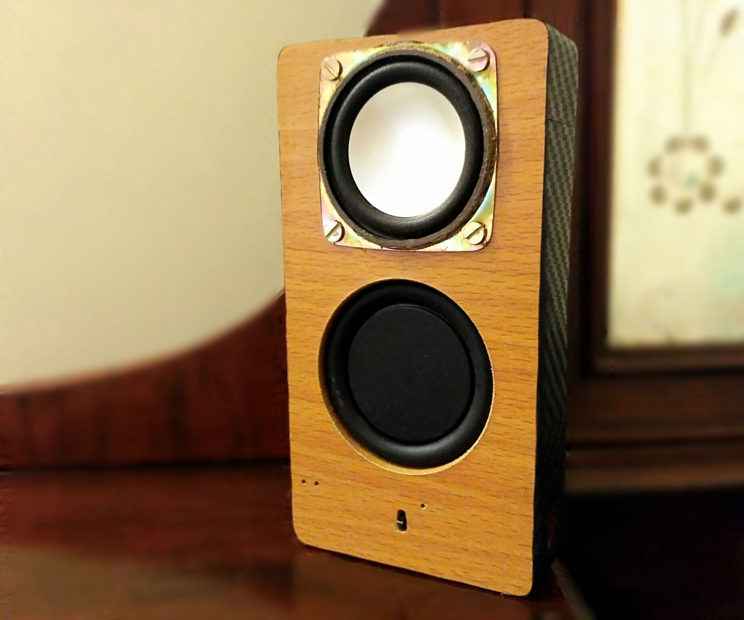 POCKET SIZED BLUETOOTH AMPLIFIER CUM POWER BANK