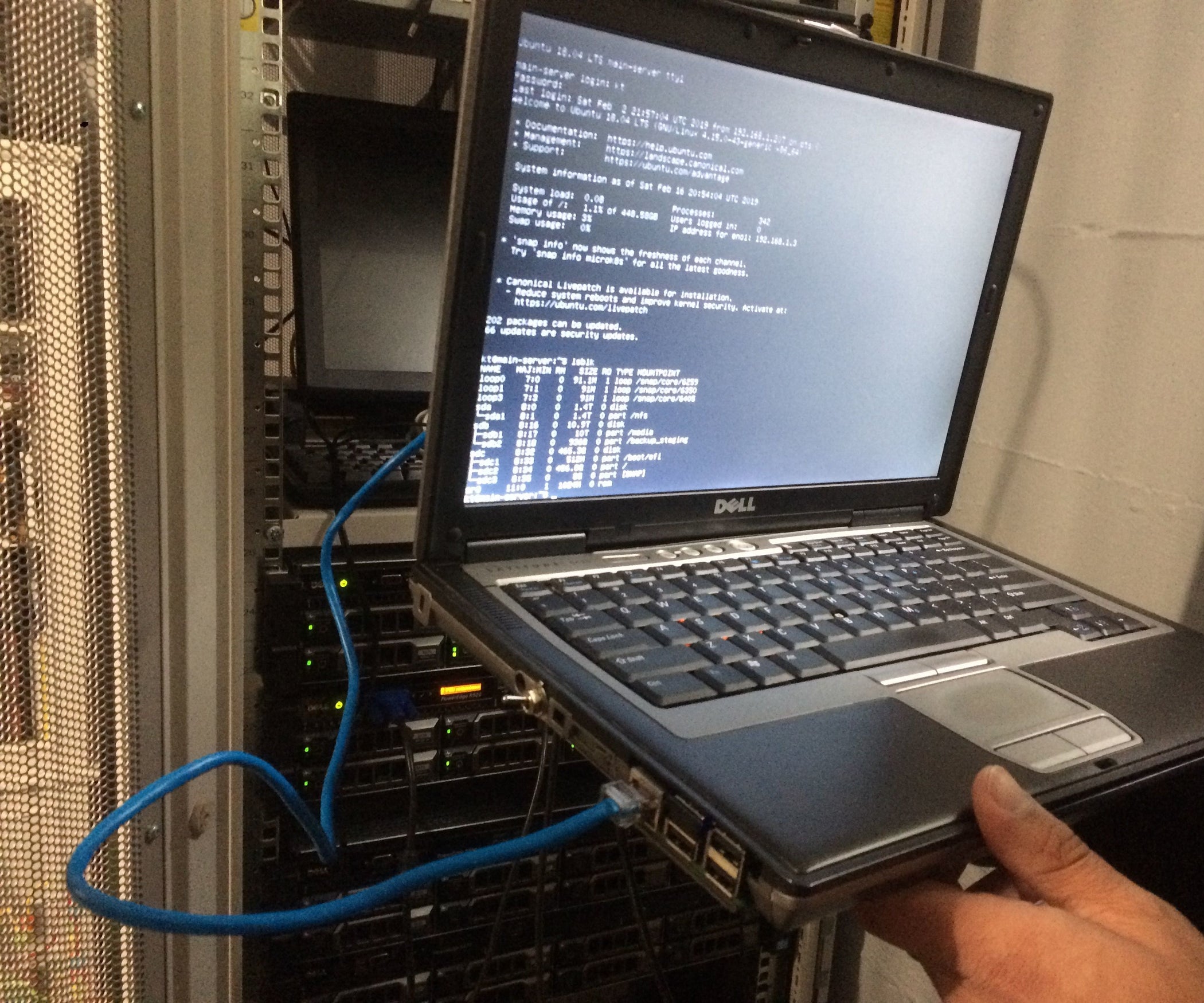 DIY conversion of old laptop into portable Server Crashcart/KVM Console/Lapdock