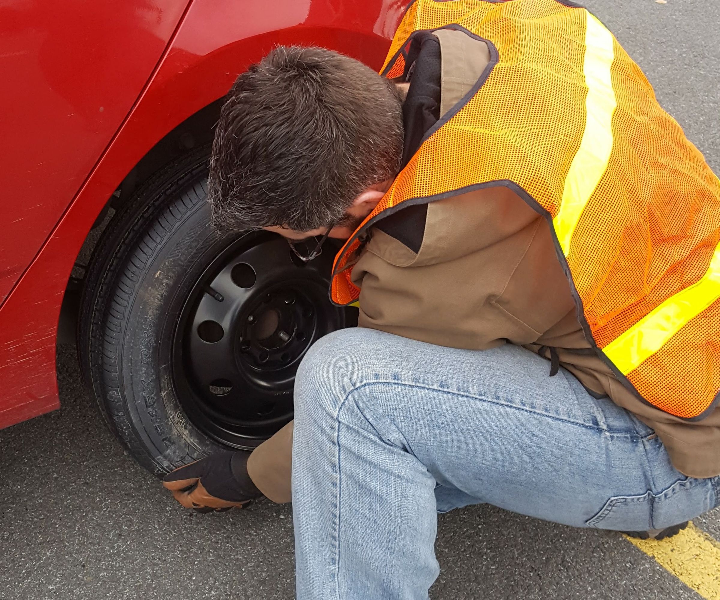 How to Safely Change a Tire 