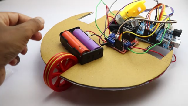 How to Make Floor Cleaning Robot Powered by Arduino : 7 Steps (with ...