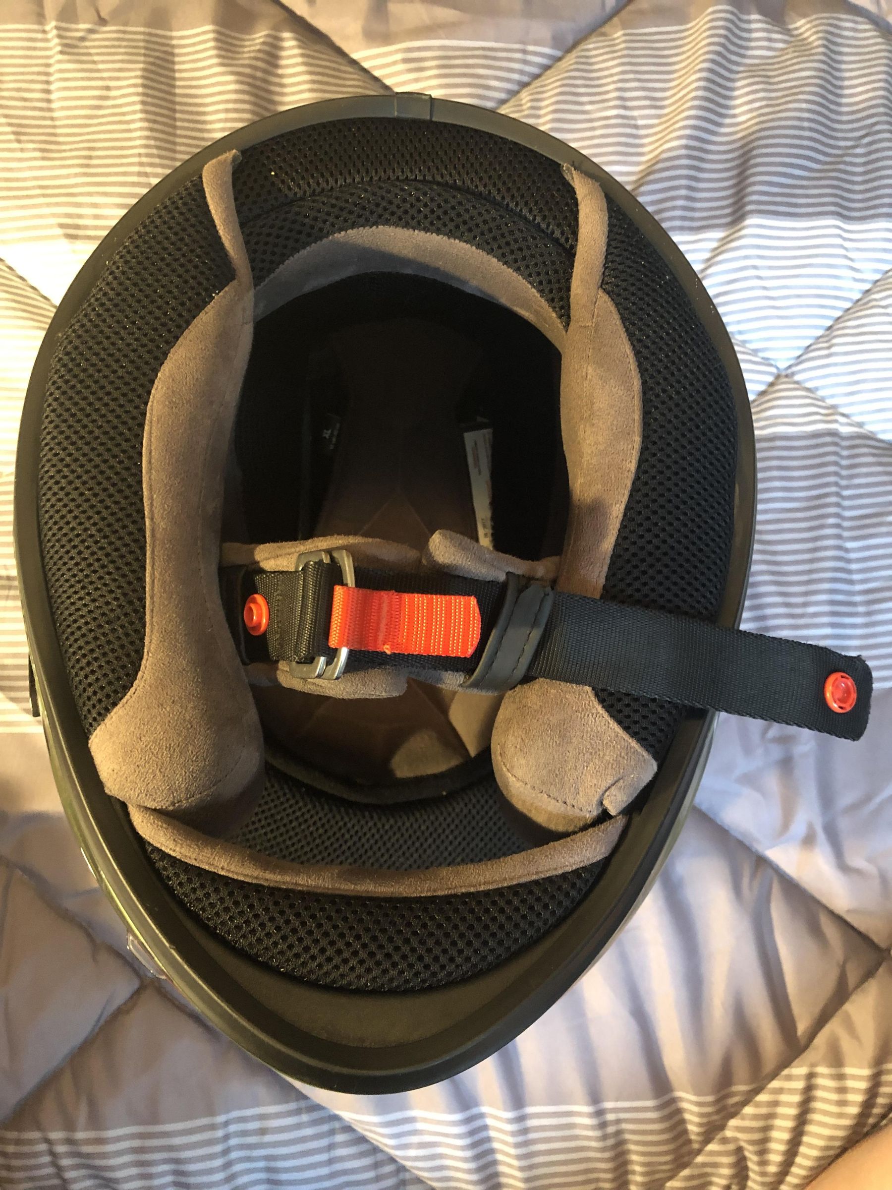 How to Properly Put on a Motorcycle Helmet 5 Steps Instructables