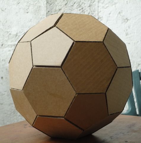 How to Make a Geodesic Dome's Scale Model With Cardboard,