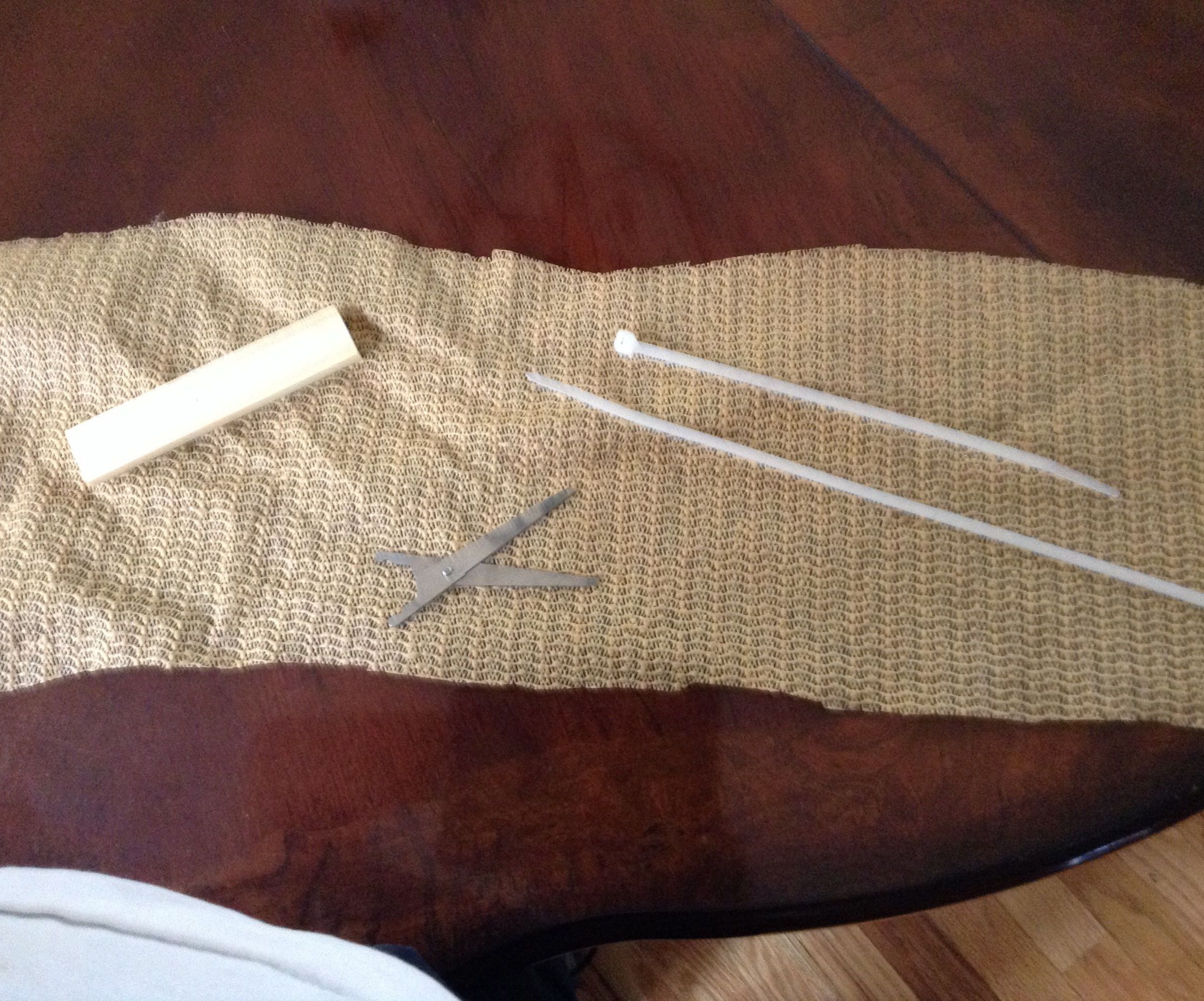 Easy survival knifes 1 & 2