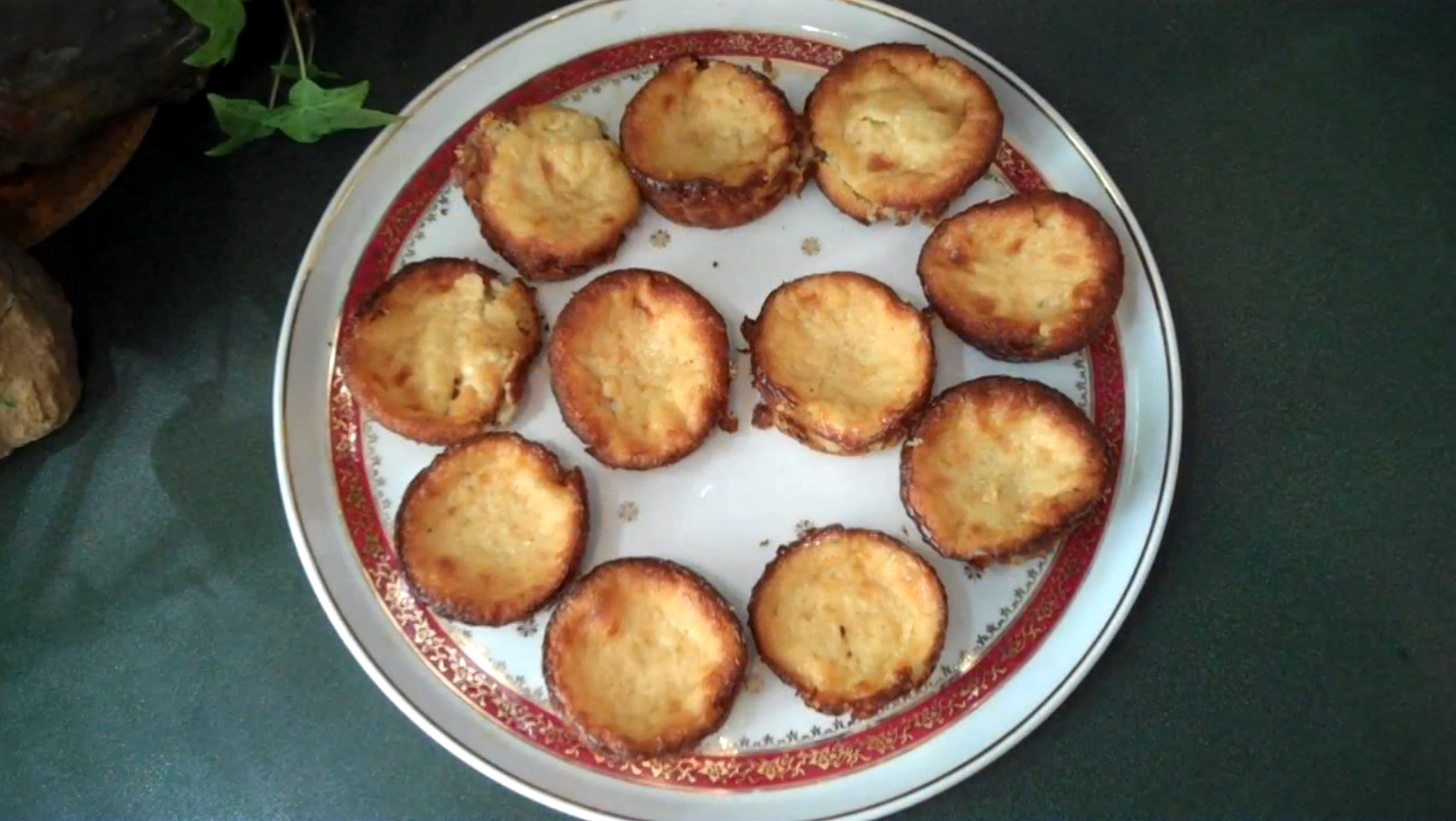 How to Make "Cannelés"