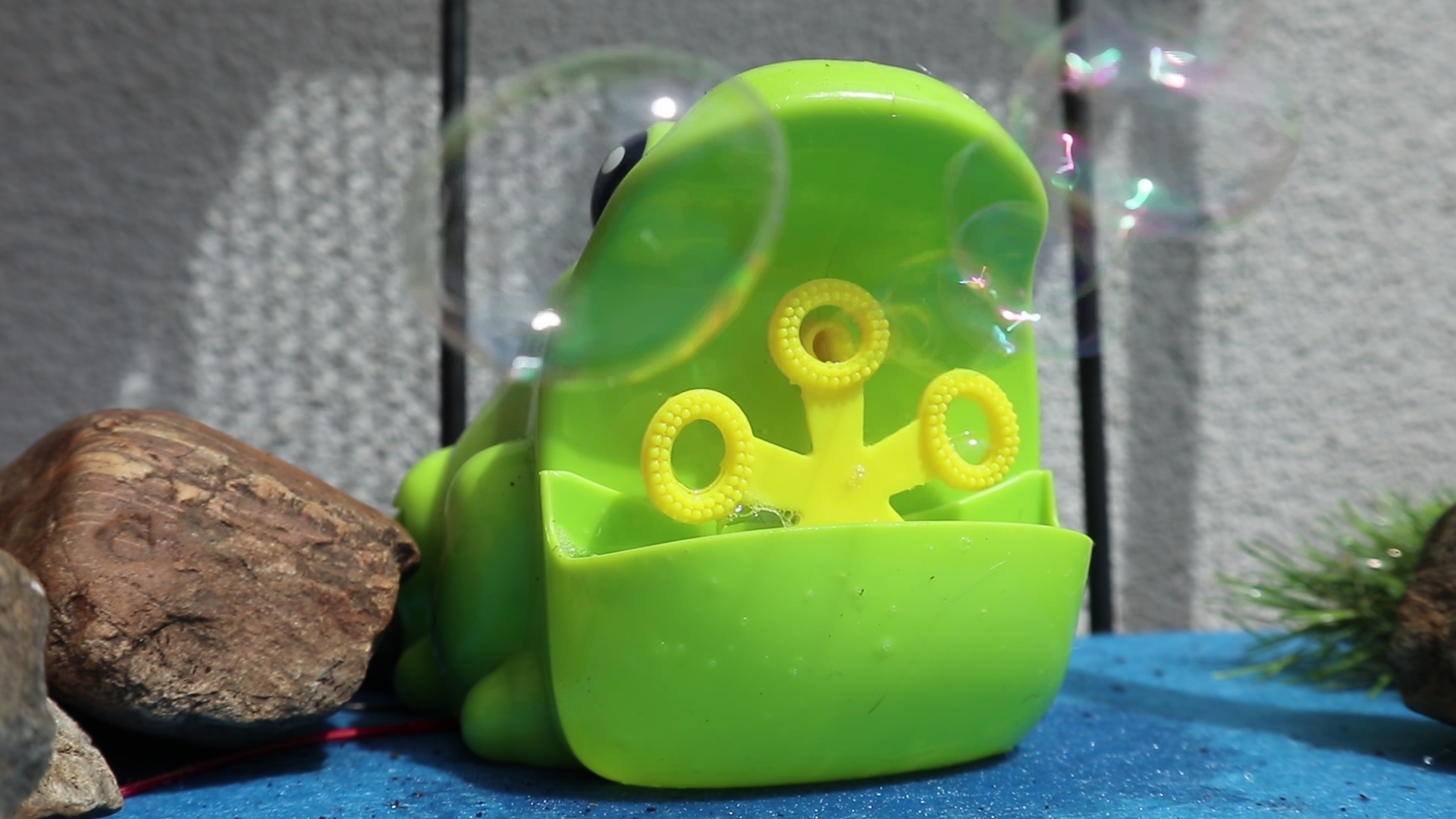 The Internet Controlled Bubble Machine : 4 Steps (with Pictures ...