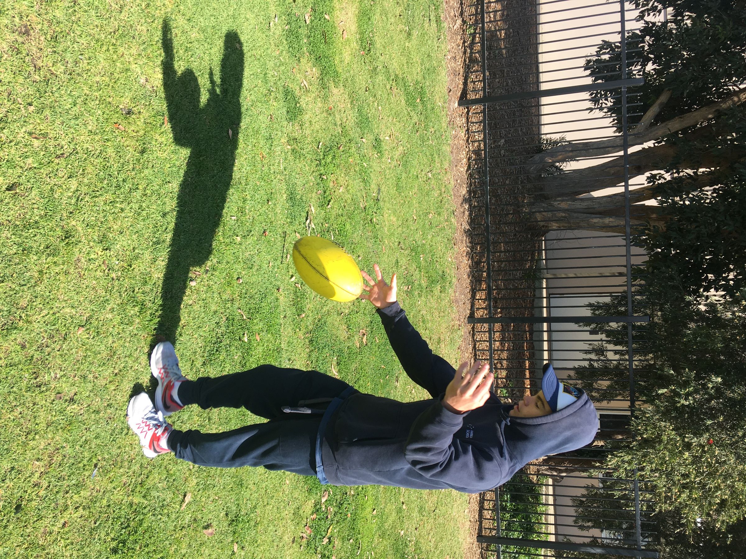 How to Kick a Football 4 Steps Instructables
