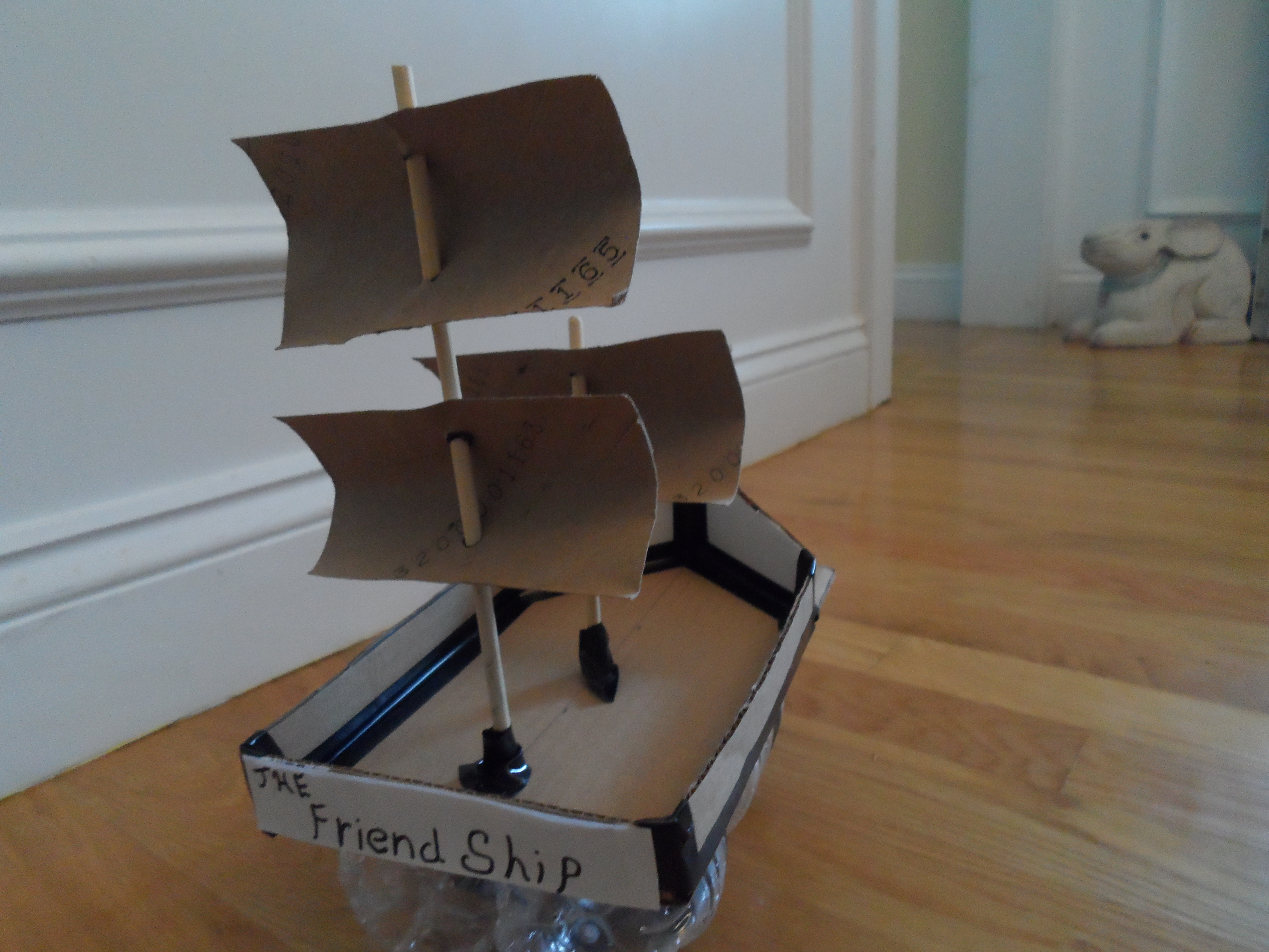 How to Make a Toy Boat From Recycled Material : 17 Steps (with 