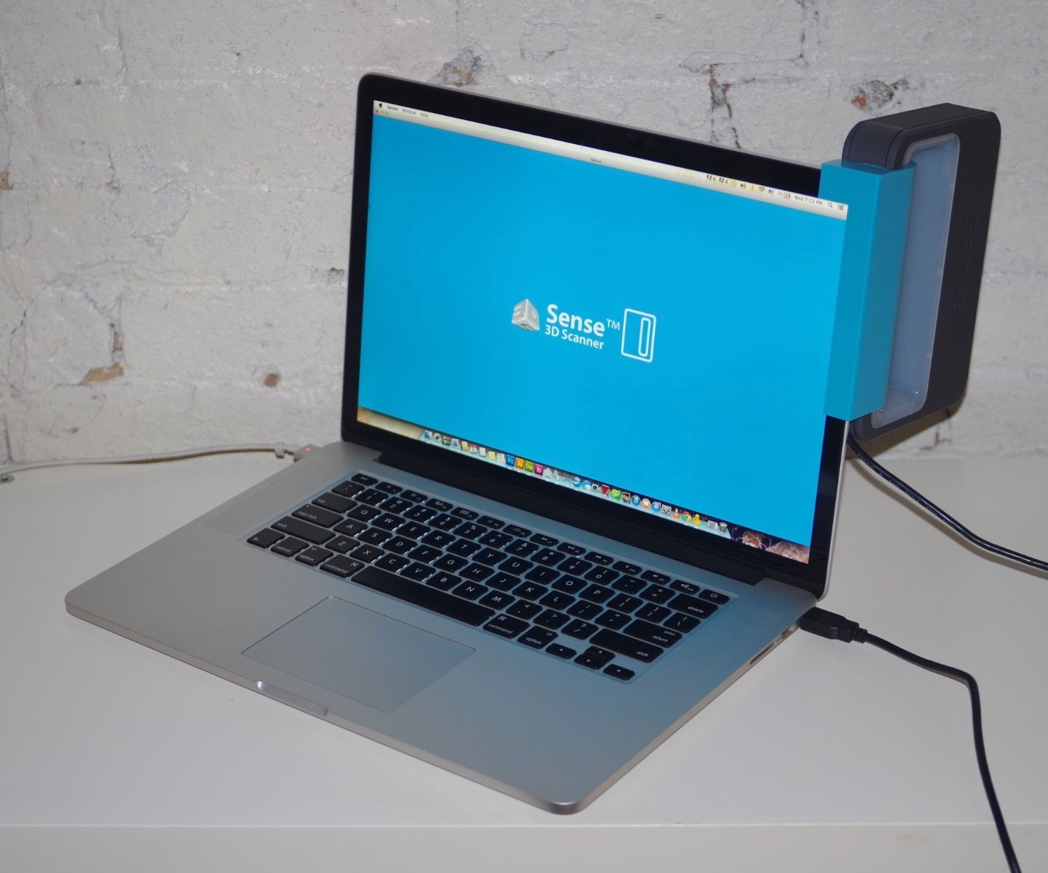 Sense Scanner Holder for MacBook Pro