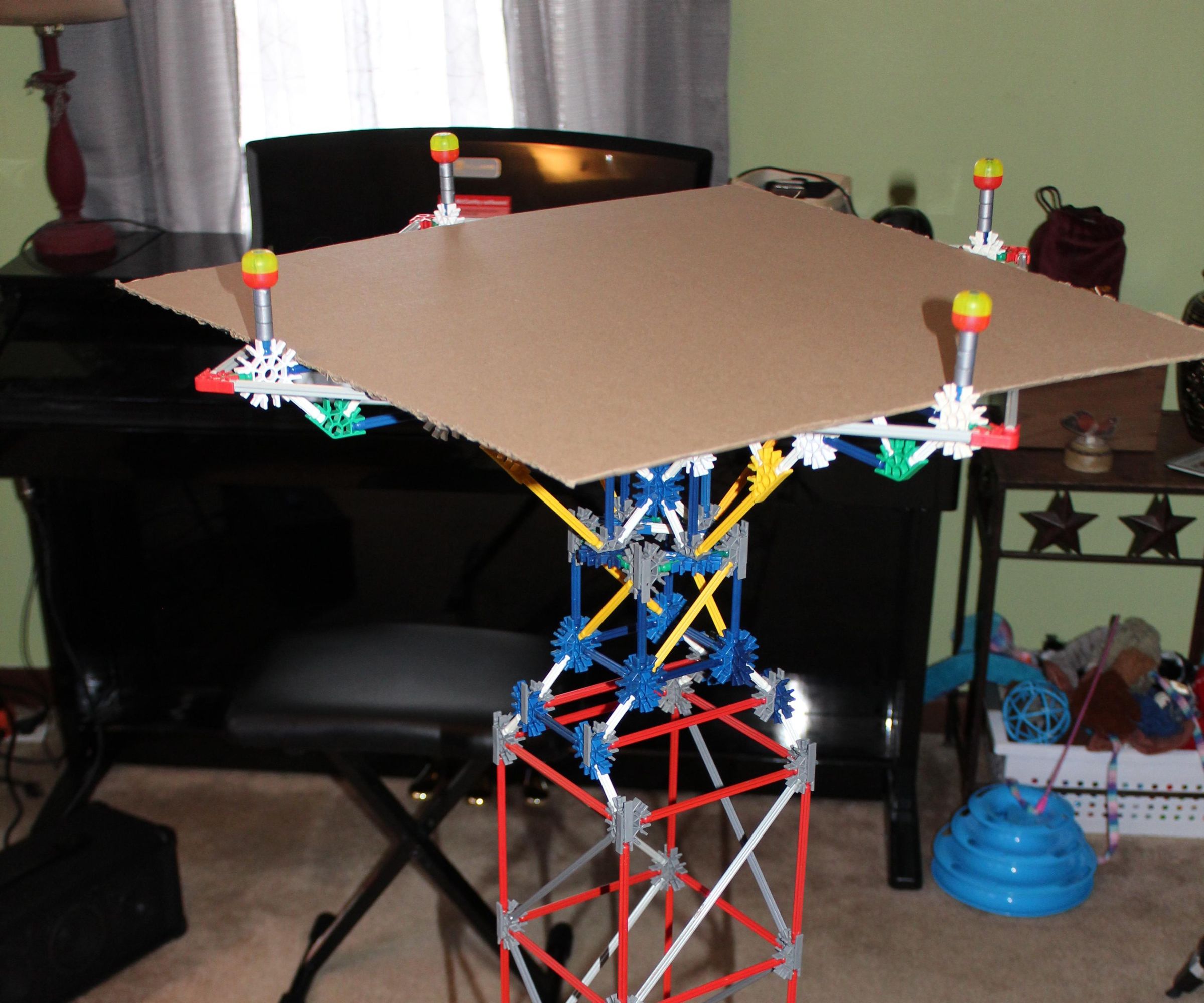 4-Foot Tall K'nex Helipad