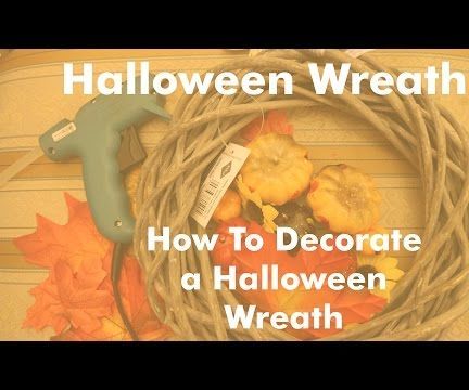 How to Decorate a Halloween Wreath