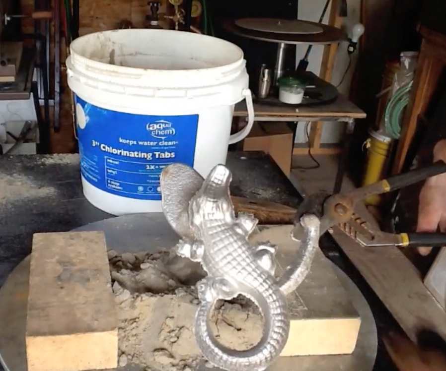 How to Do Aluminum Sand Casting - Alligator