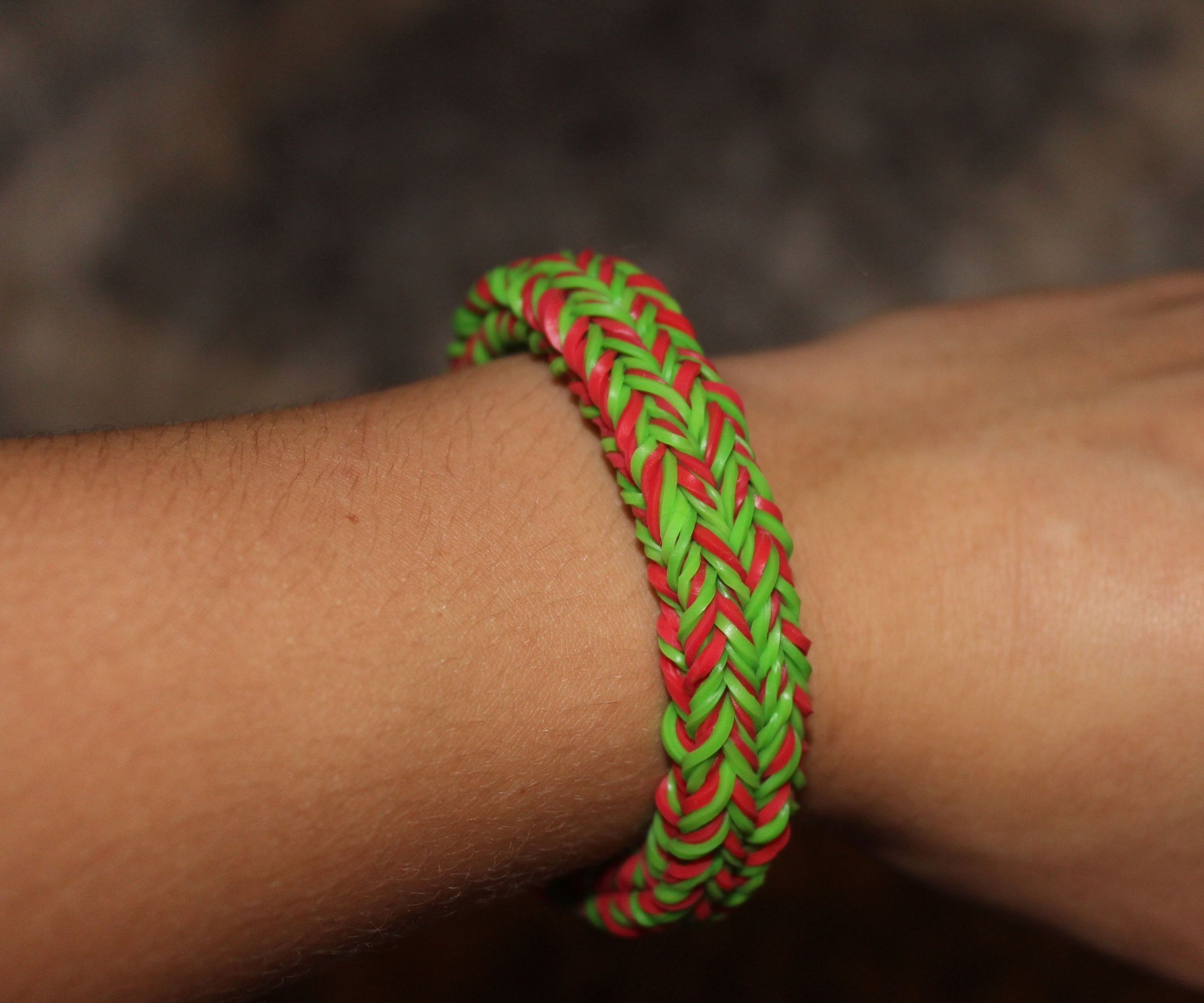 Criss Cross Quadfish Rubber Band Bracelet