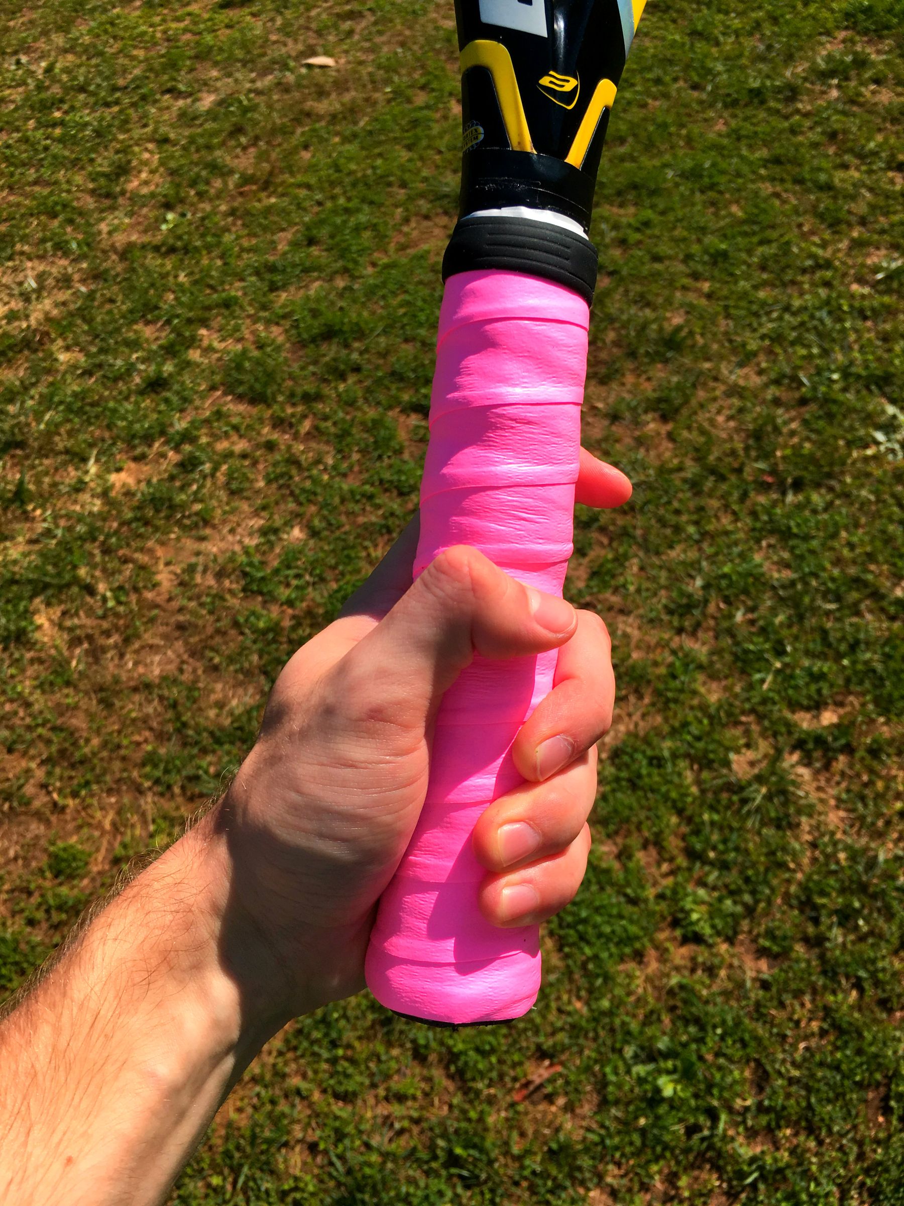 Wrap an Overgrip on a Tennis Racket 8 Steps (with Pictures