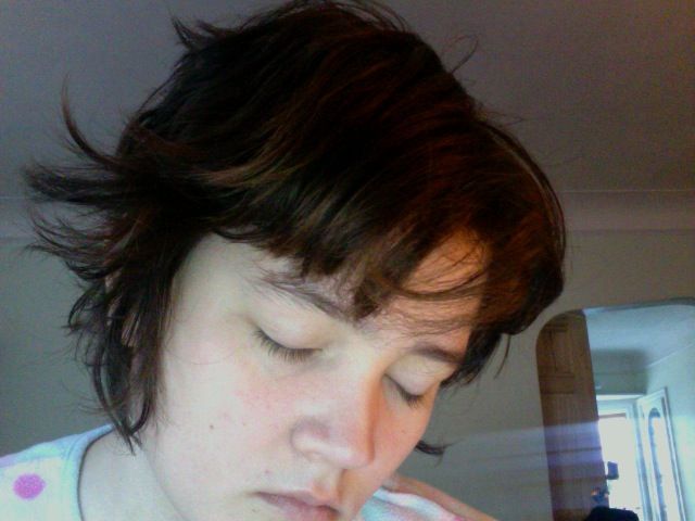 Cut Your Own Faux Razor Cut