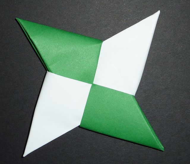 Origami Ninja Shuriken (Ninja Star)!