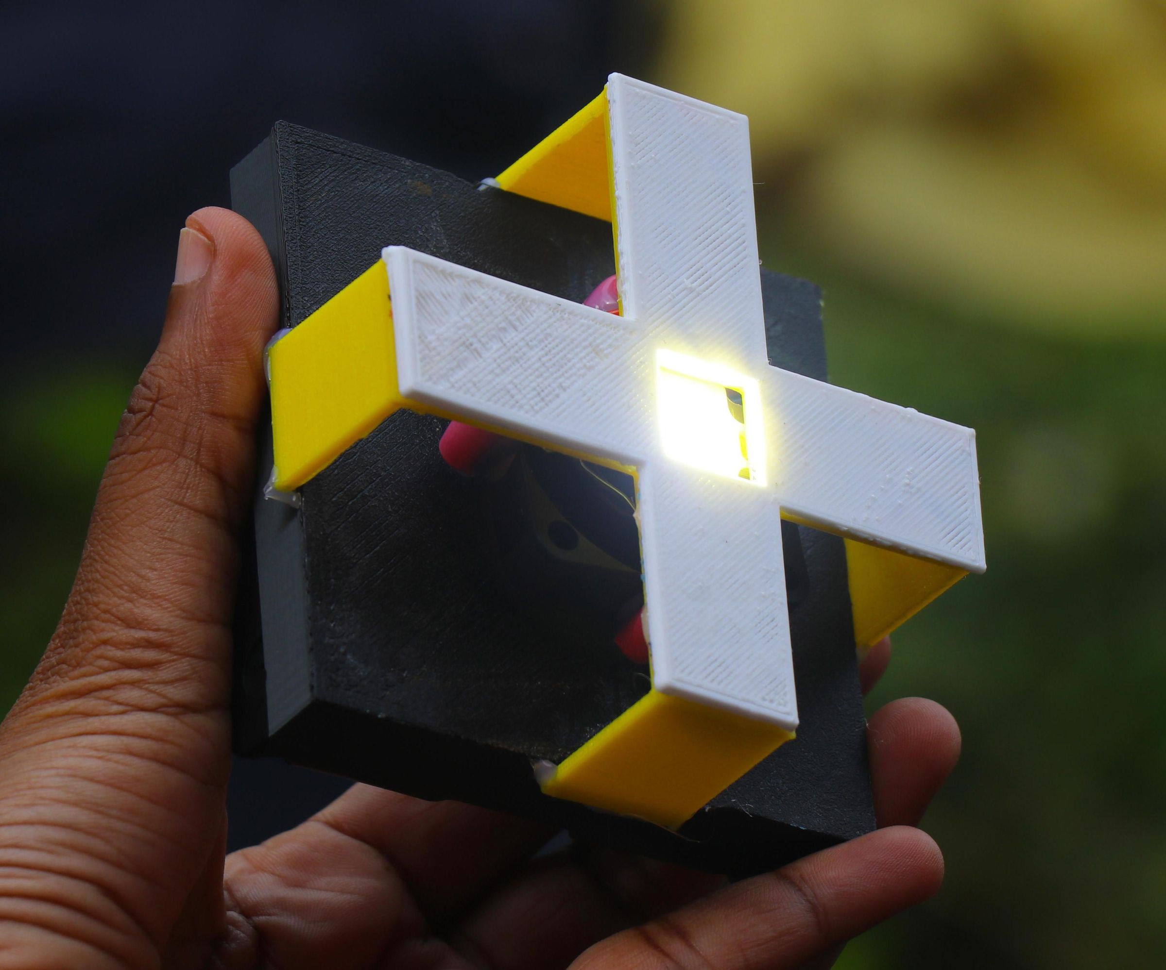 3D Printed Powerful Flashlight With Air Cooling