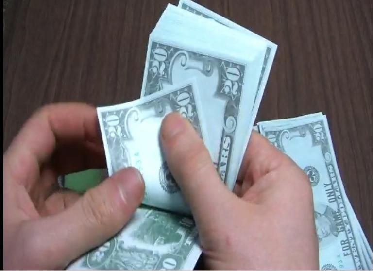 How People Count Cash?