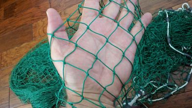 cinching fish net Fishing Net. 10-foot x 5-Foot Made of 3/4" Squares Individually Knotted from Twisted Cotton/Nylo : Garden Twist Ties : Sports & Outdoors ups or moving your fish with care Making a Net - Modified