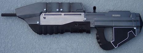 How to Make an Awesome Halo Assault Rifle, Comes With Spare Clips!!