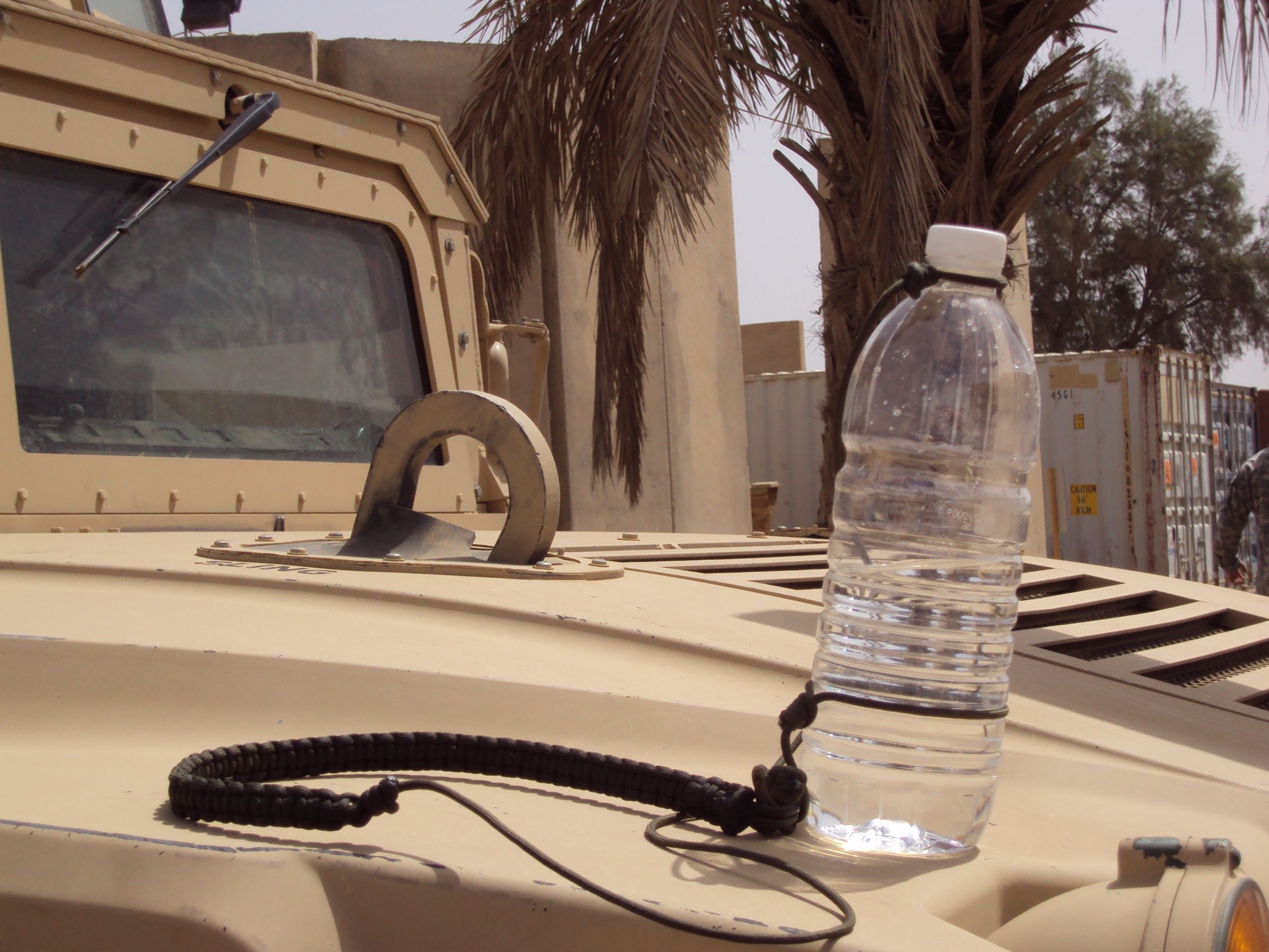 Paracord/Water Bottle Canteen Strap 6 Steps Instructables