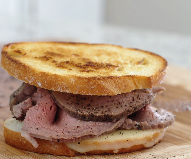 Deli Roast Beef in a Slow Cooker