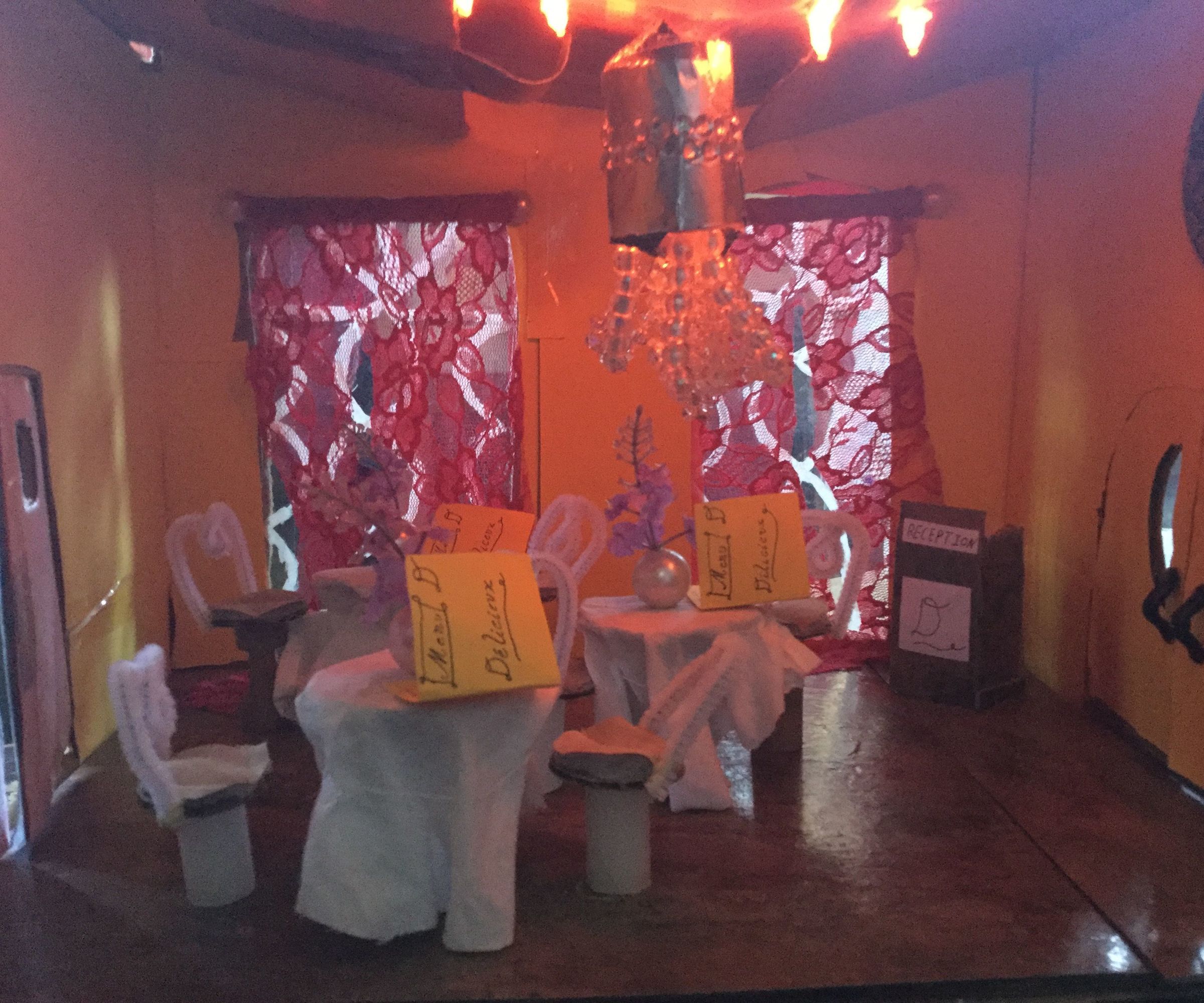 Fancy Lit Restaurant Diorama