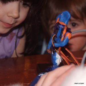 Sugru + Servos  =  Robot
