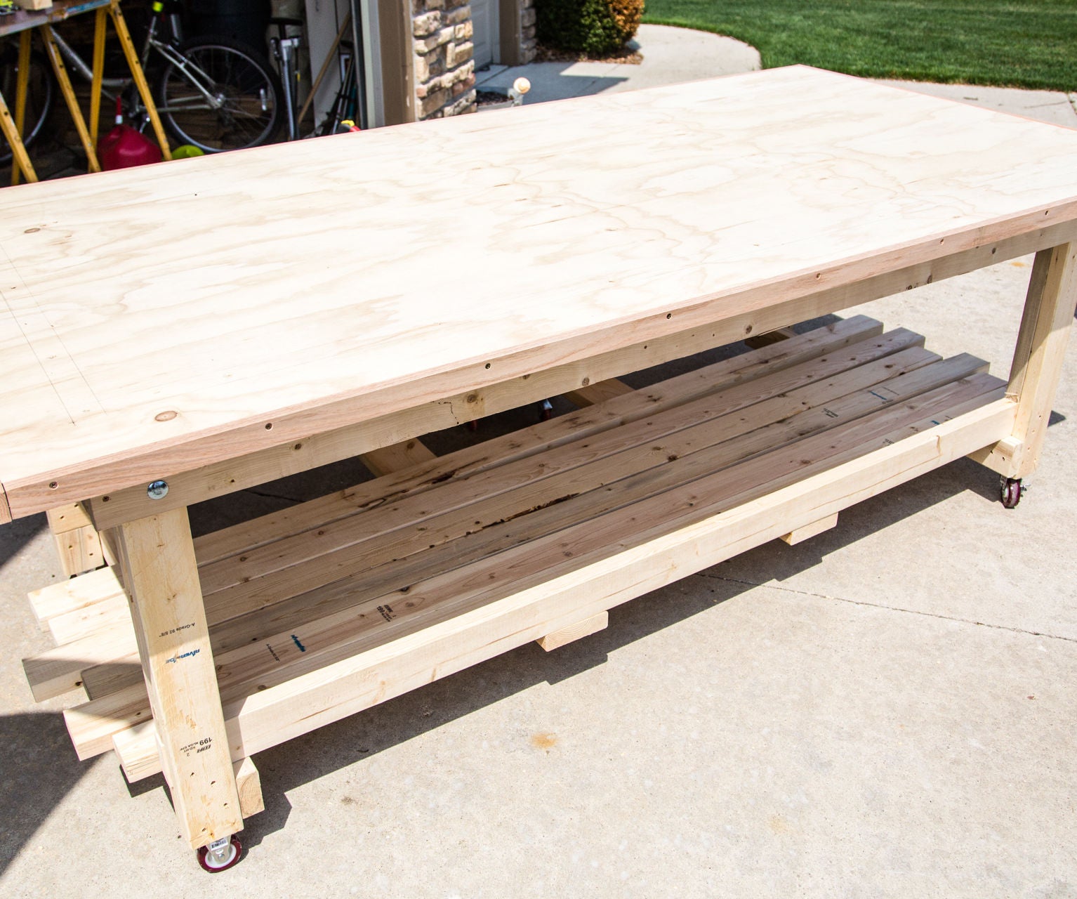 Work Table on Wheels 3 Steps (with Pictures) Instructables