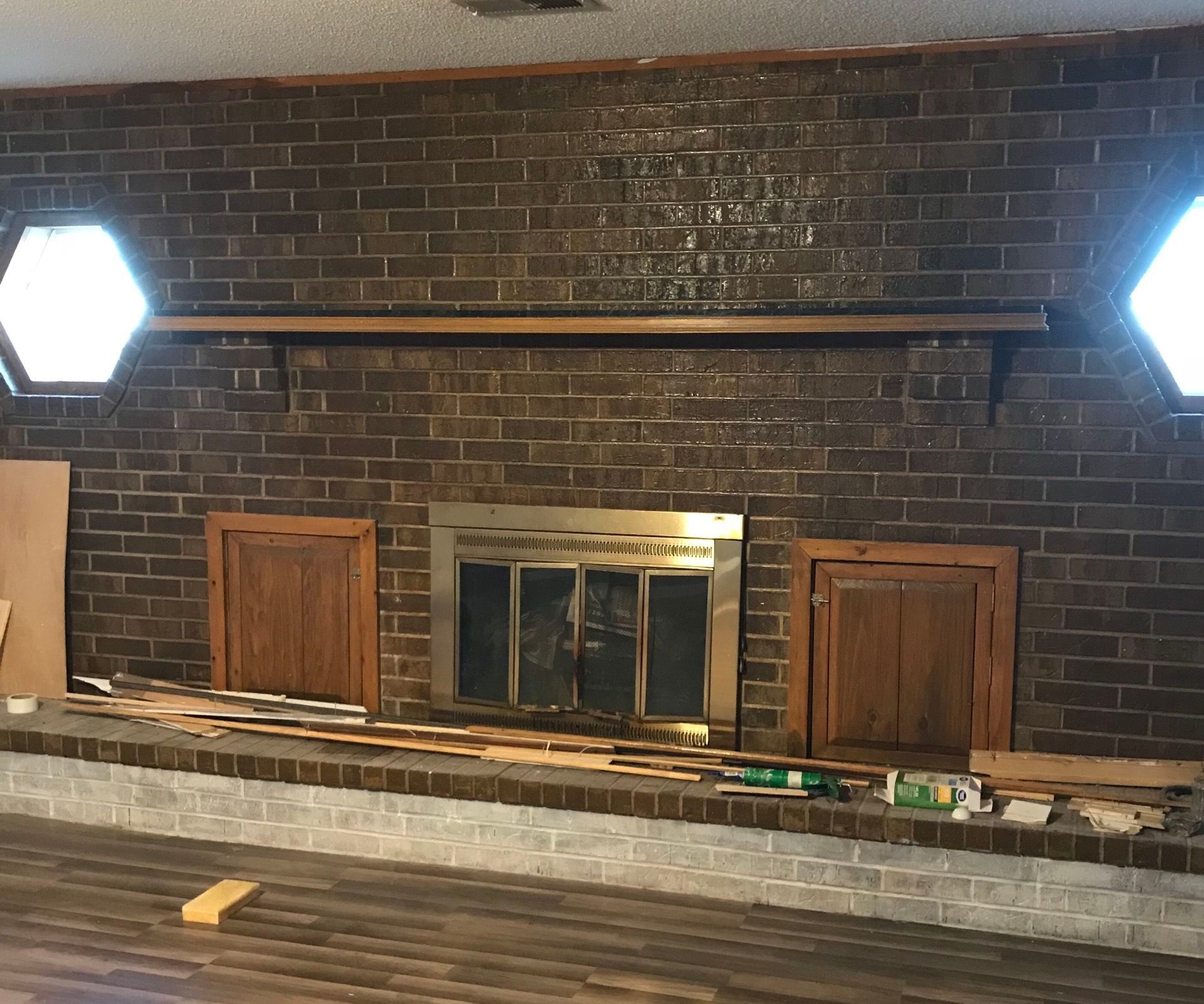 Whitewash Fireplace 