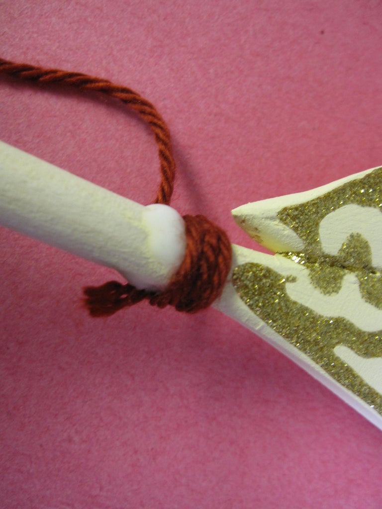 Make a Heart Shaped Wand From Wooden Spoons