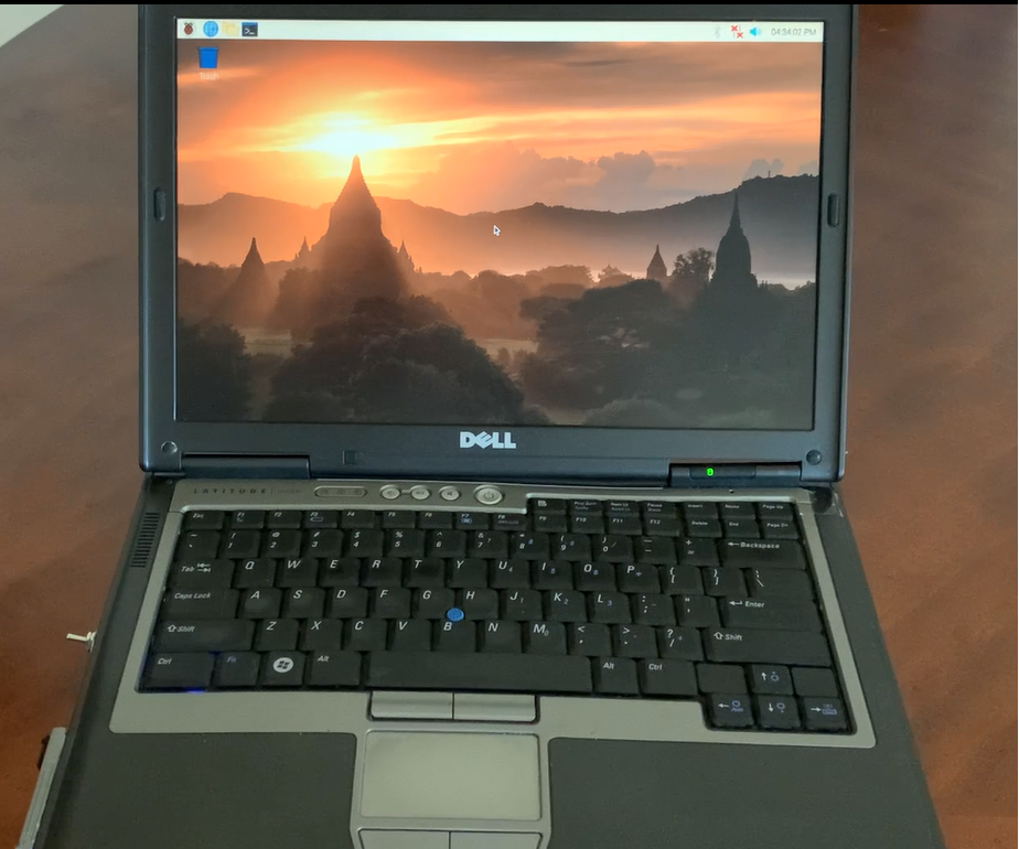 Battery Powered Raspberry Pi in Repurposed Laptop