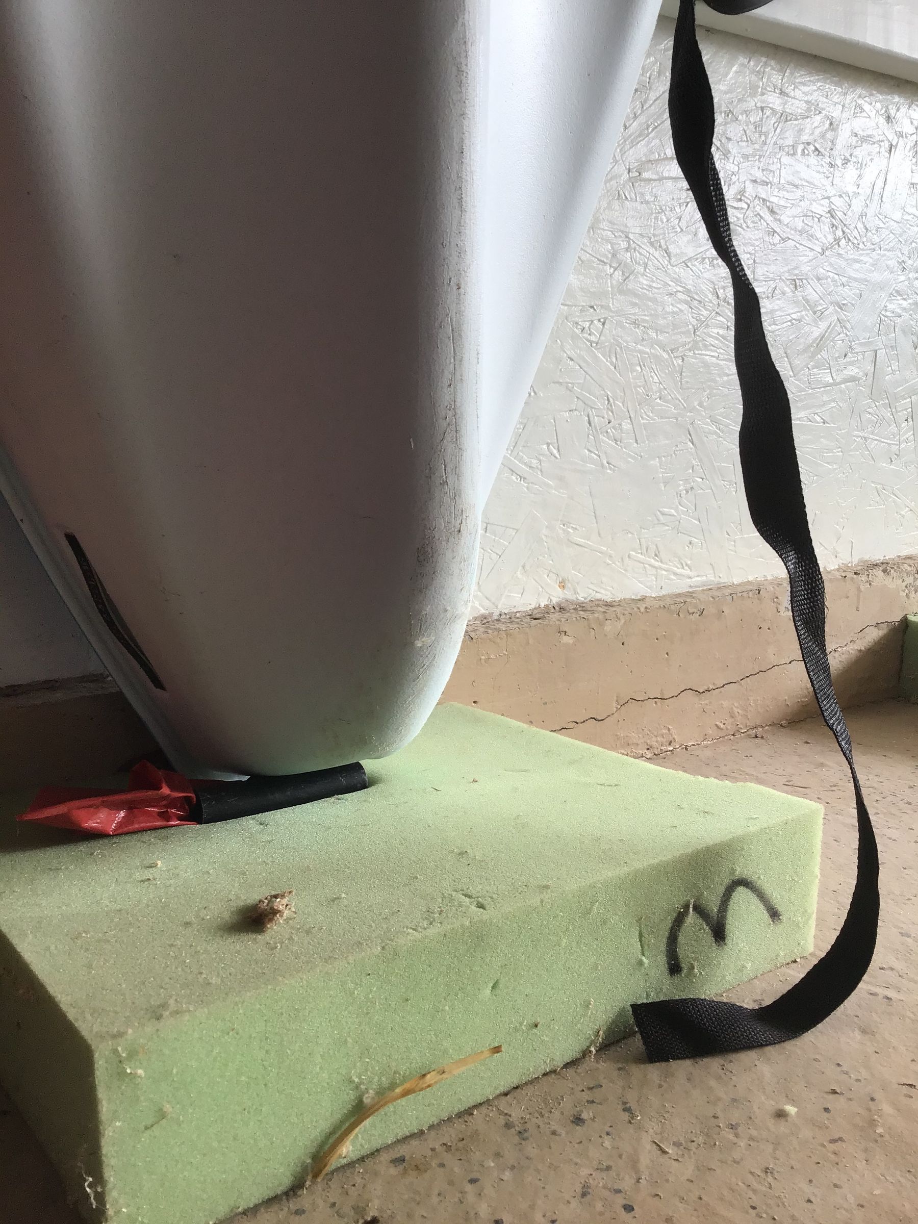 This Is a Super Easy and Super Quick Way to Vertically Store Your Kayak