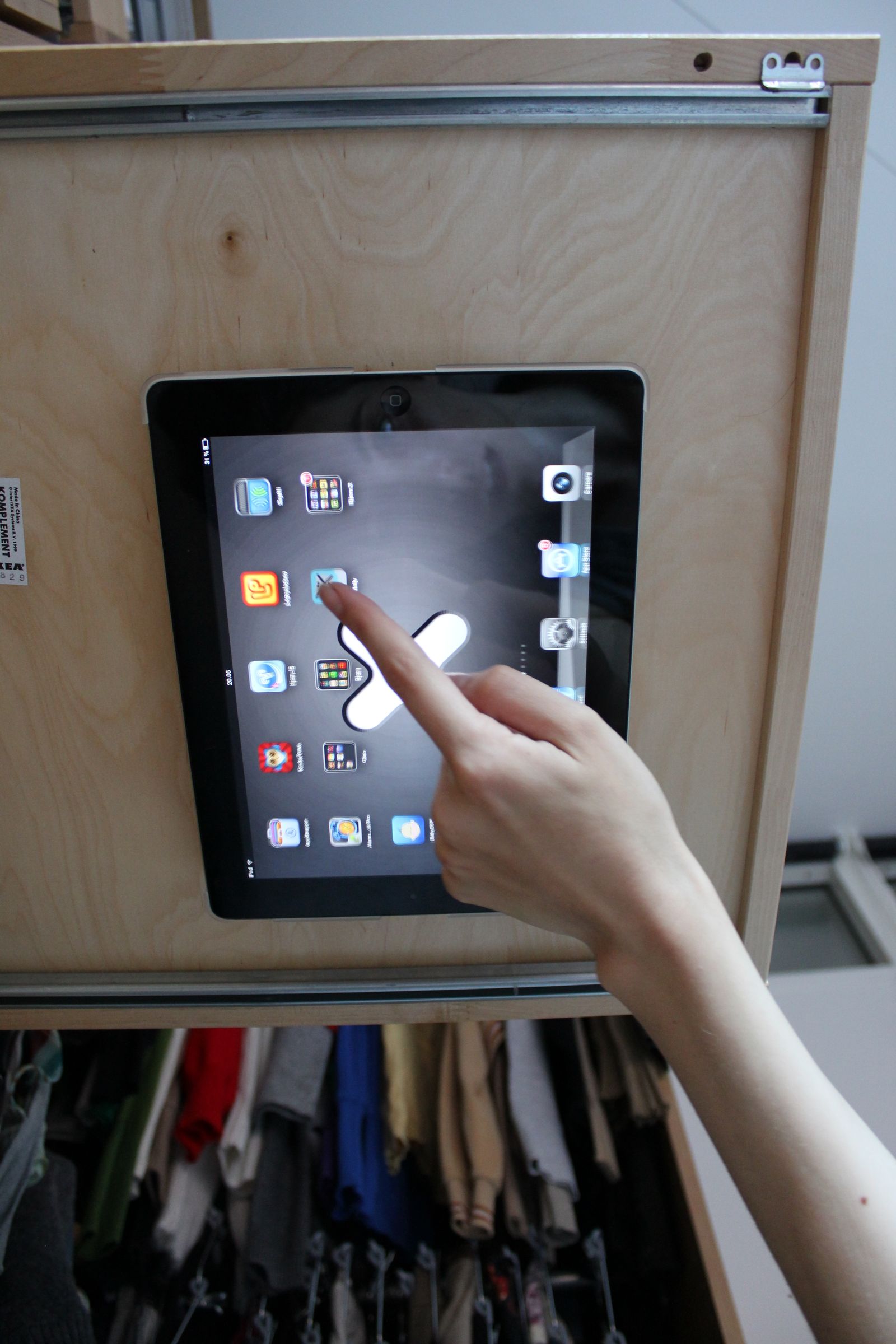Stay in Bed All Day IPad/IKEA/Wallee Setup