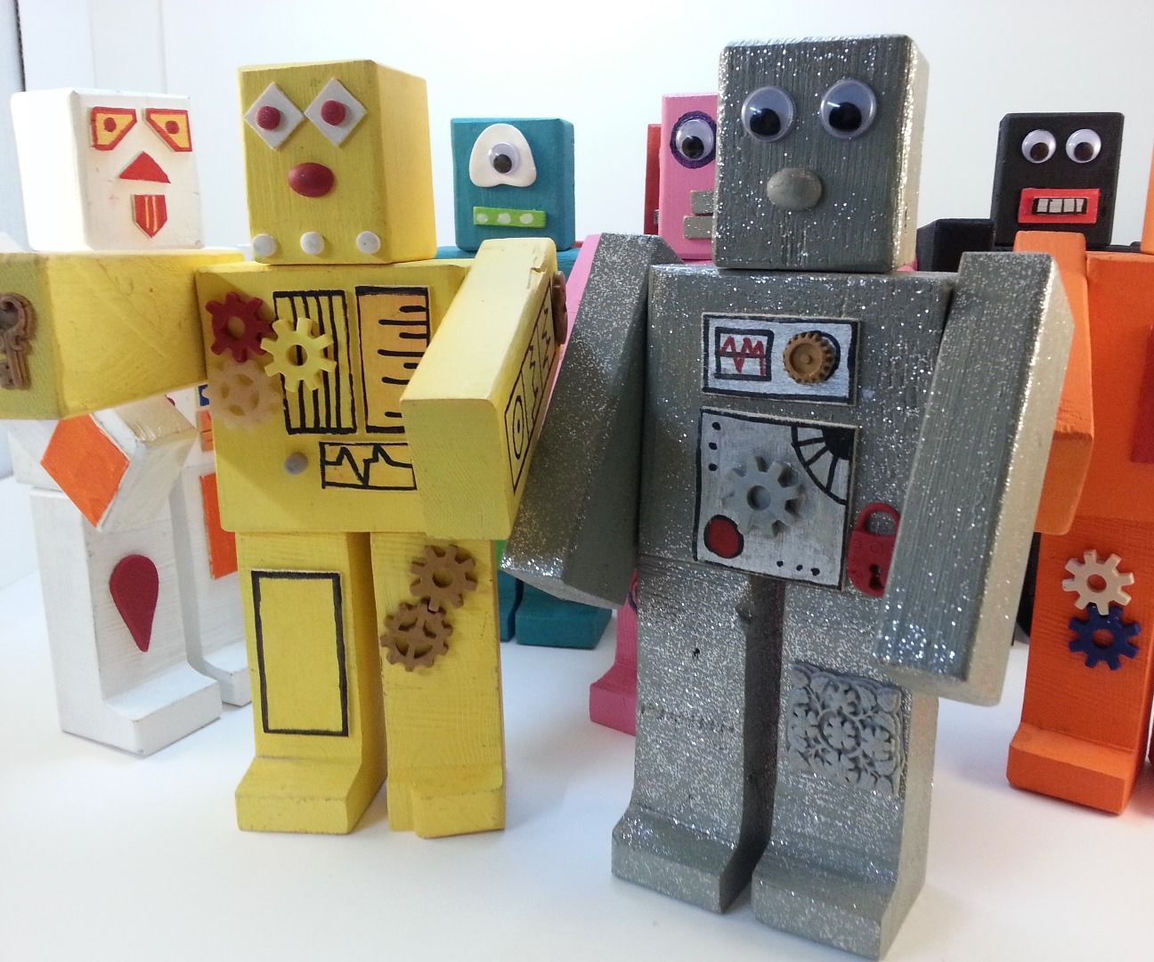 Roblocknics - Magnetic Wooden Robots