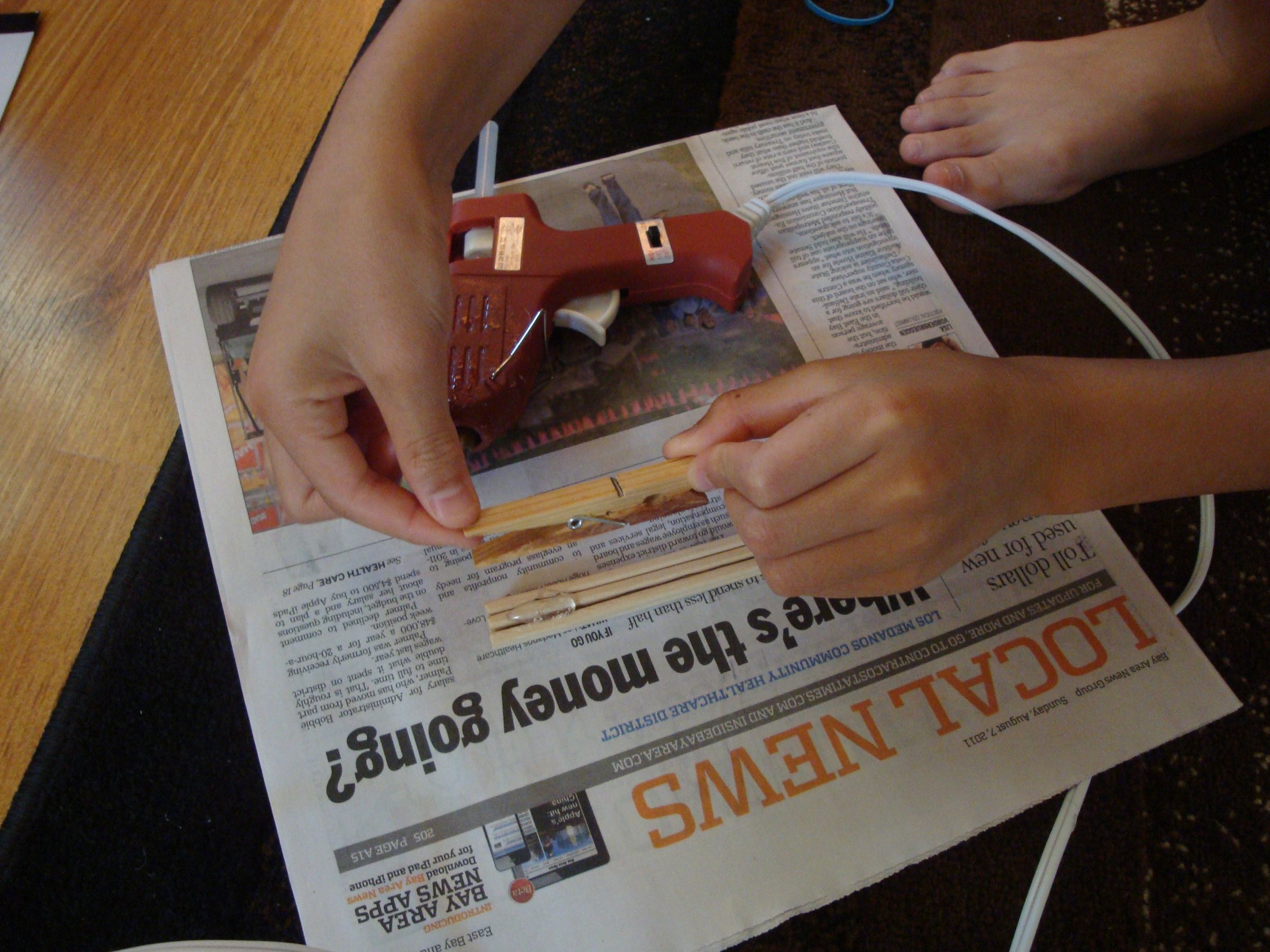 Super Simple Chopstick Rubber Band Gun 4 Steps Instructables