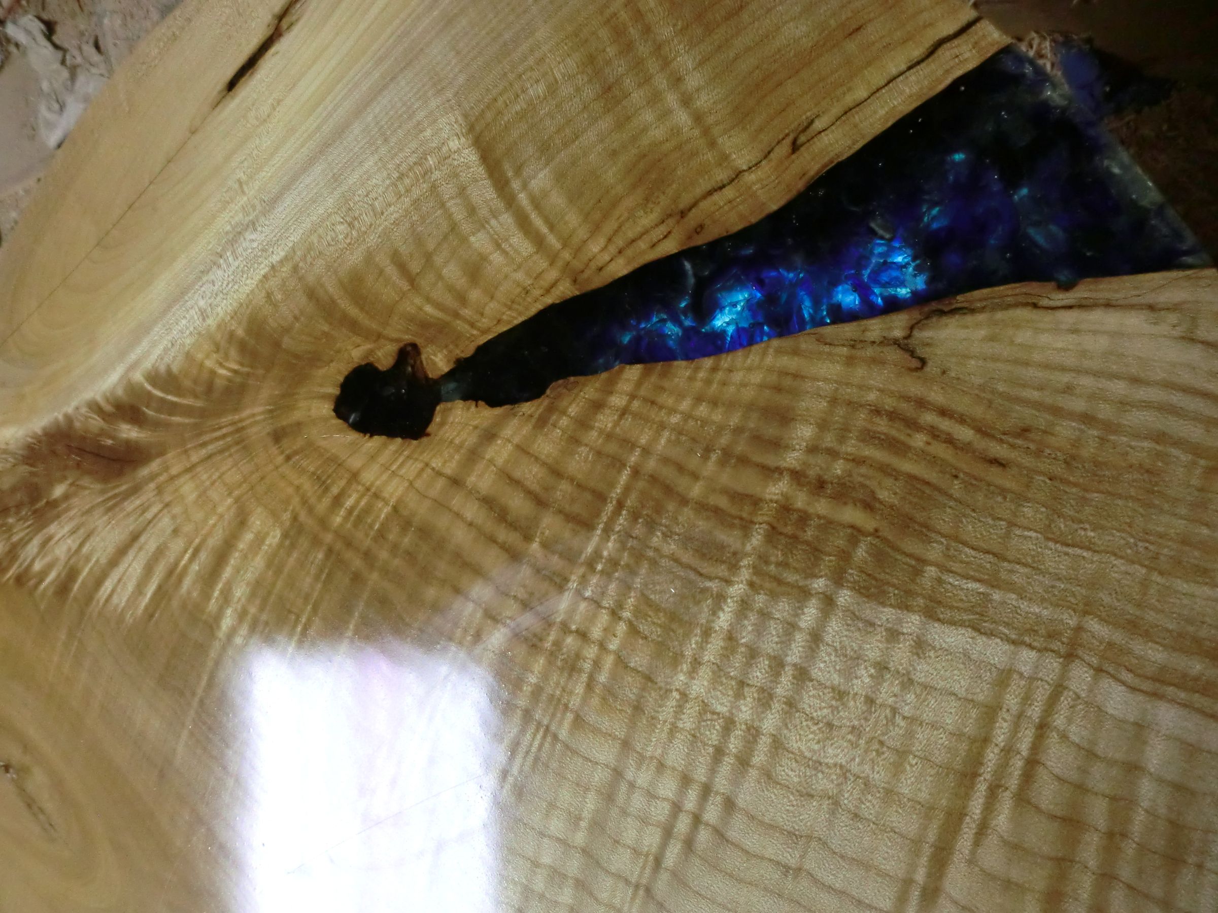 Glass-fill Epoxy Top Round Bar Table