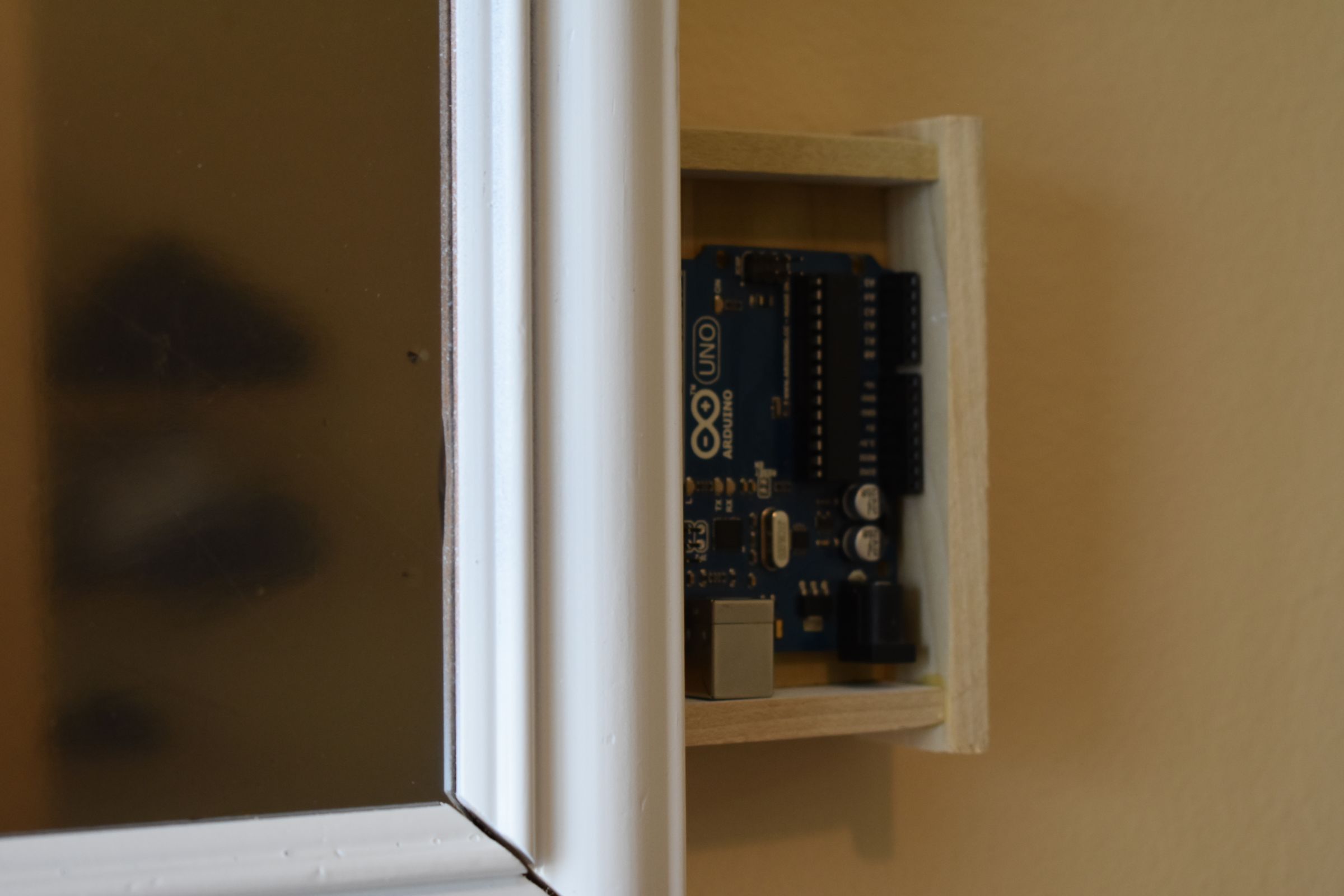 Facial Recognition Mirror With Secret Compartment 15 Steps (with