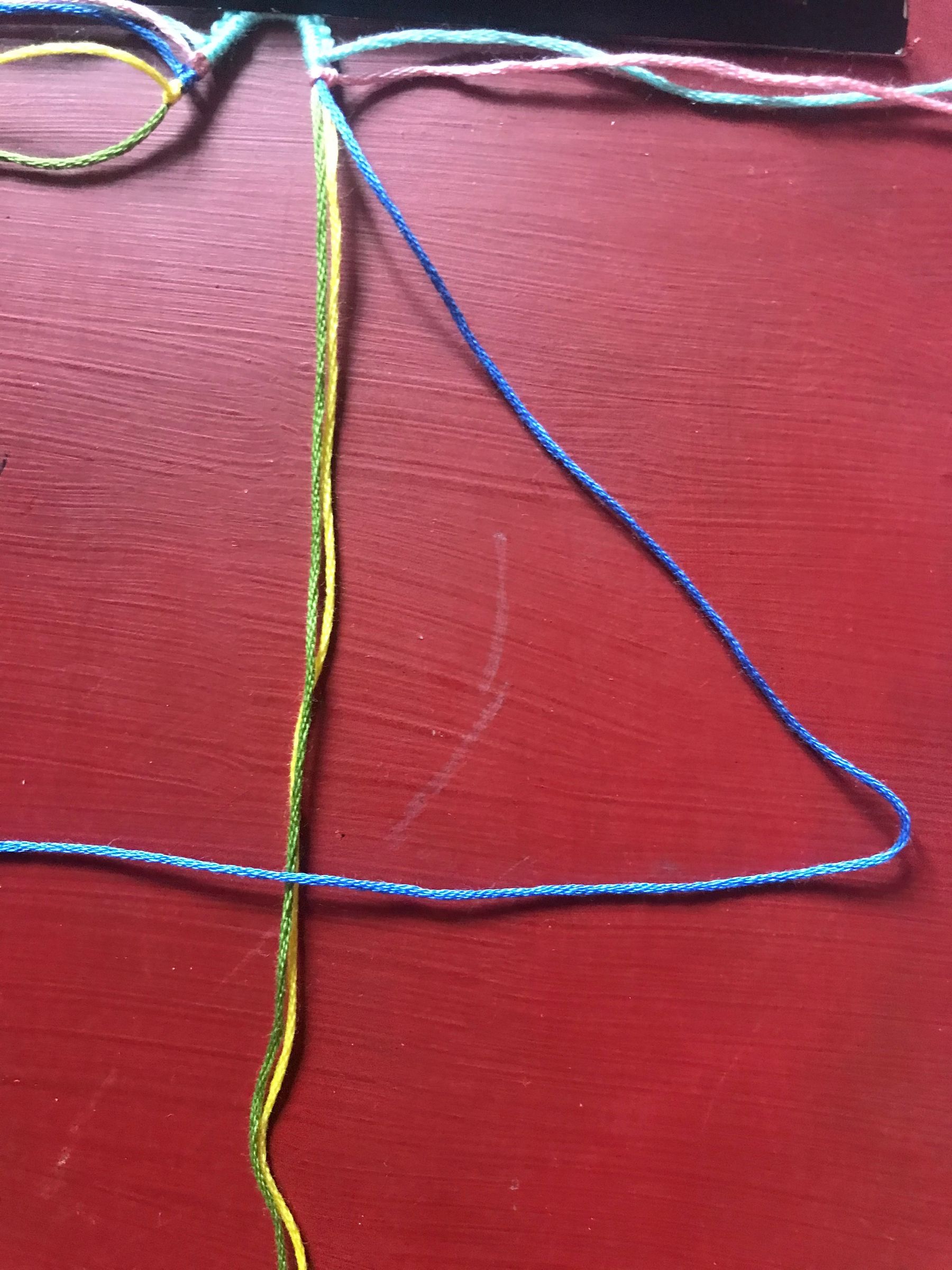 Friendship Bracelet With Teardrop Loop and Triangle Ending 7 Steps Instructables