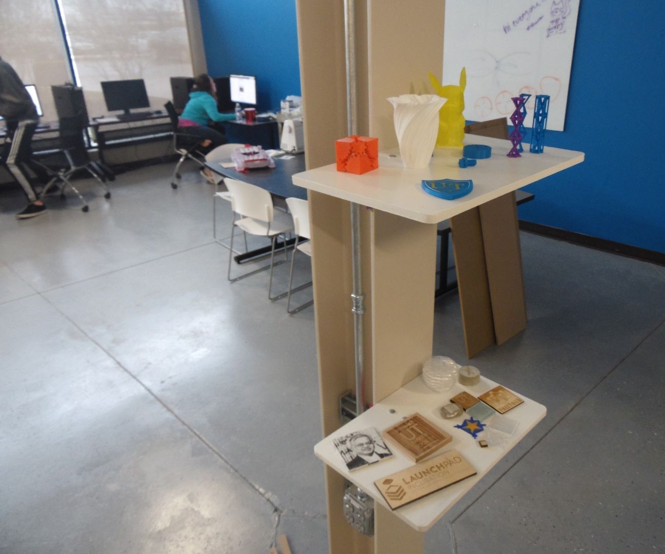 3D Printed I-Beam Display Shelf