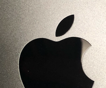 How to Project an IPhone Screen Onto a Macbook