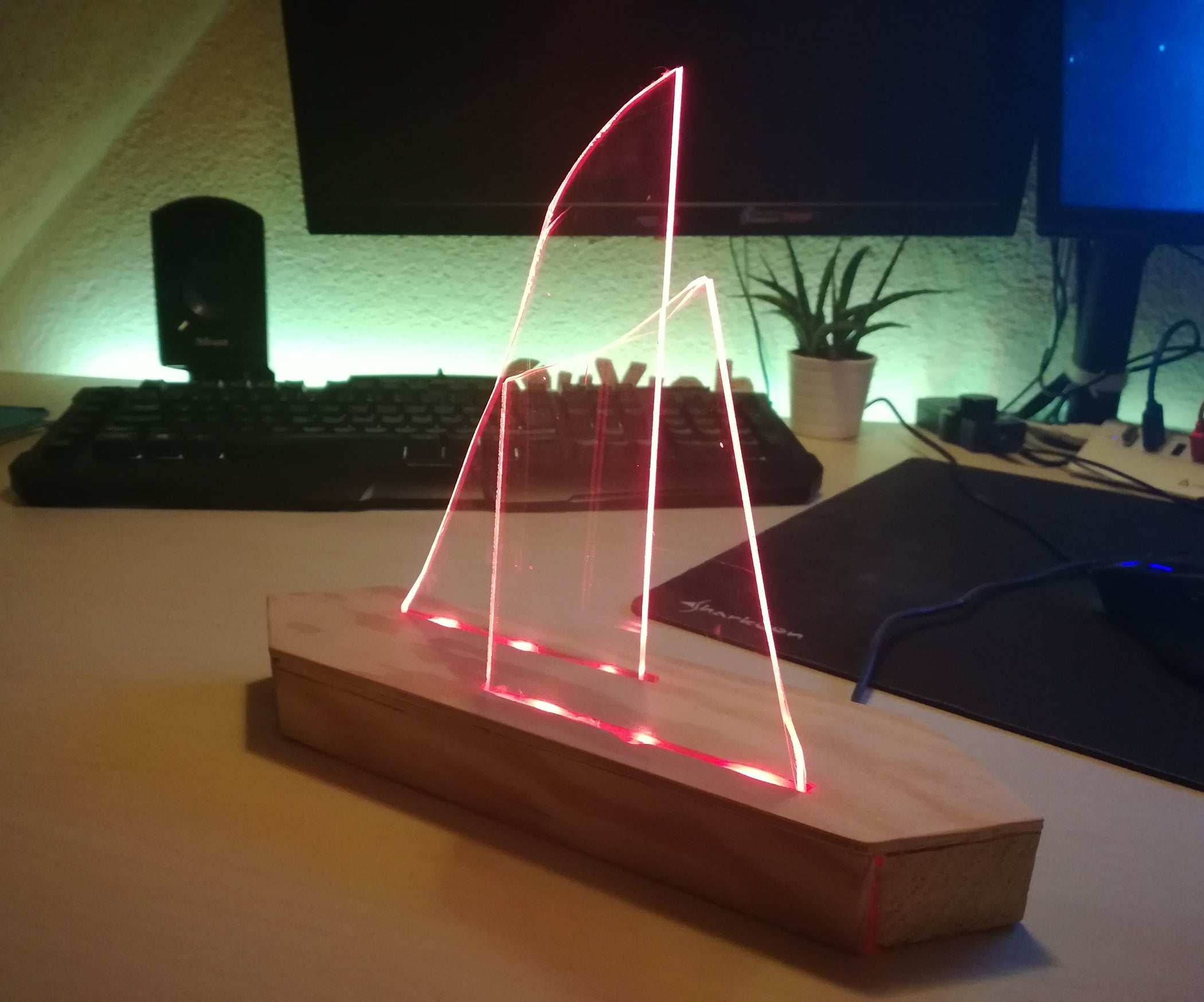 LED Plexiglass Light 6 Steps Instructables