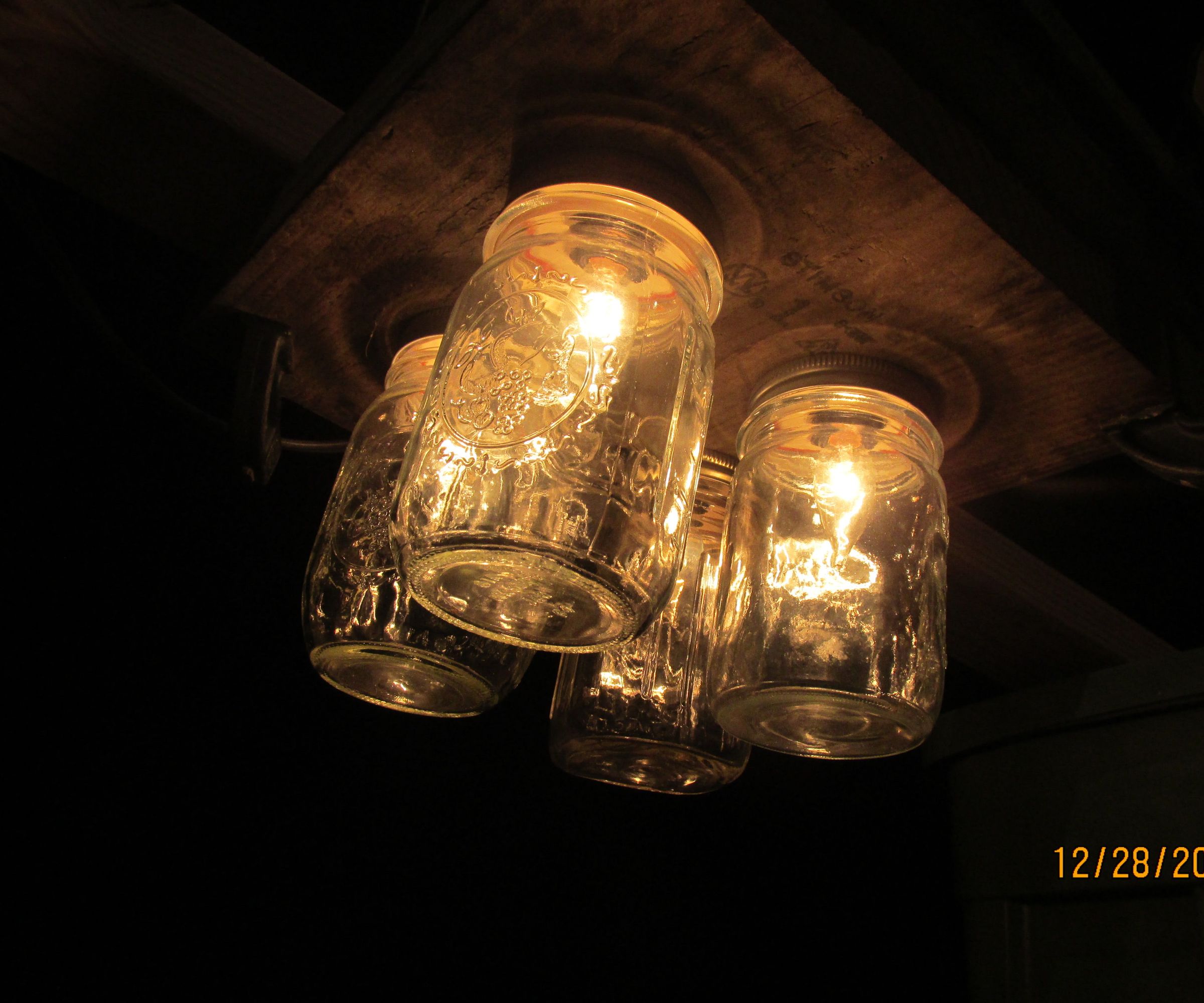 DIY Mason Jar Chandelier