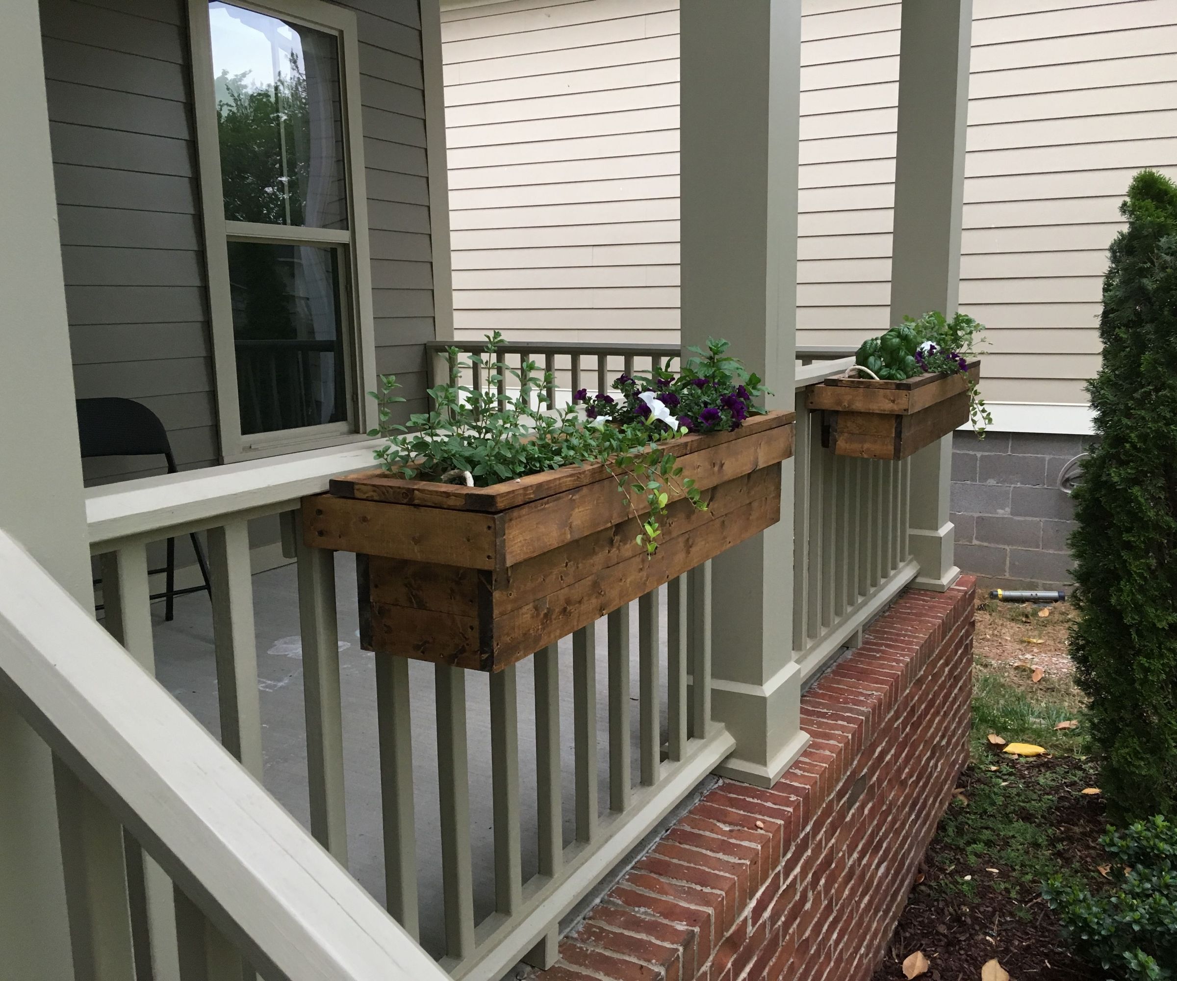 Simple Rail-Clamped Planter Box