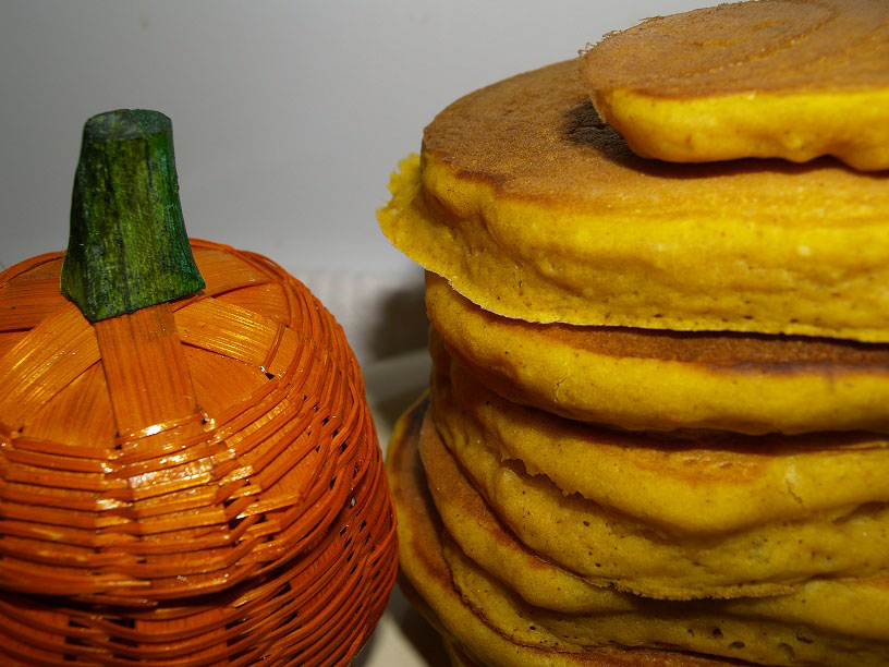How to Make Pumpkin Pie Pancakes From a Mix