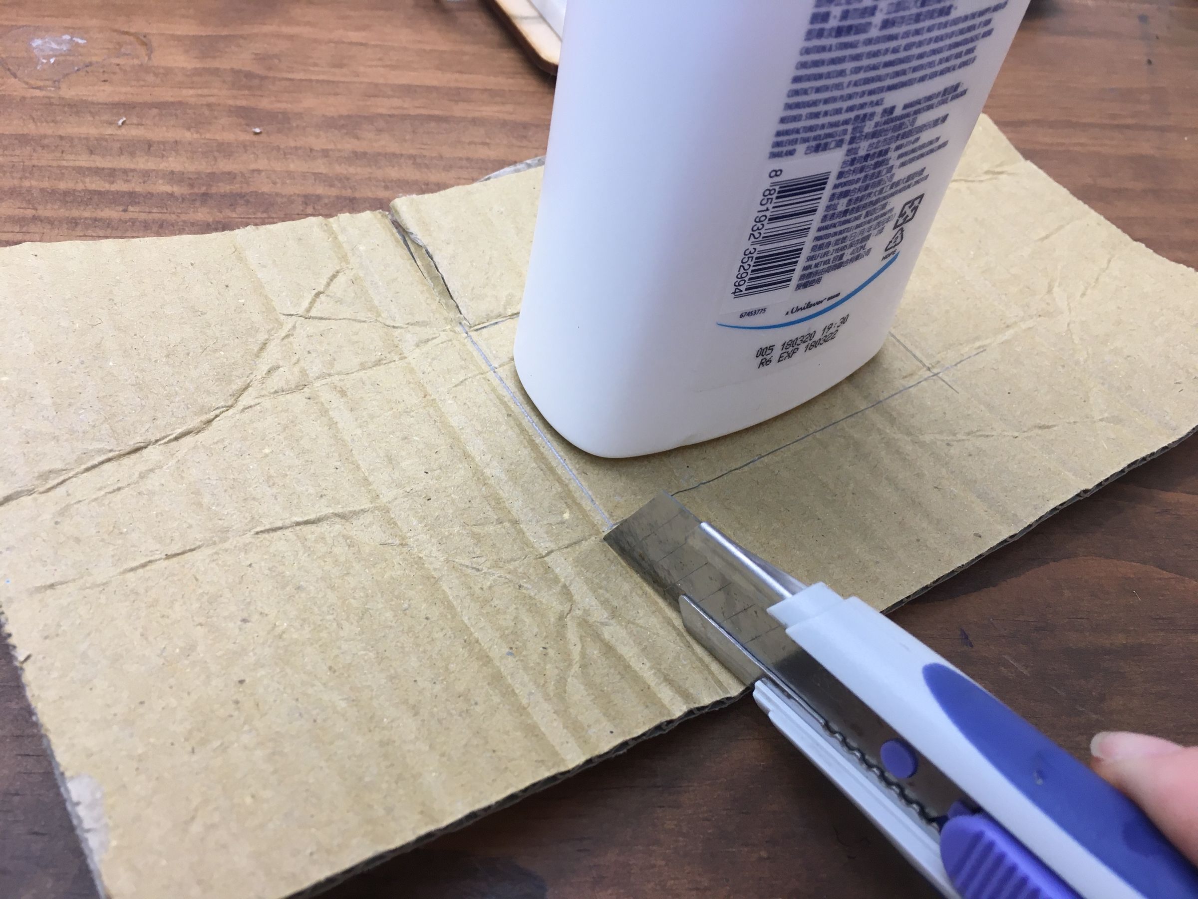 Automatic Hand Cream Machine : 7 Steps - Instructables