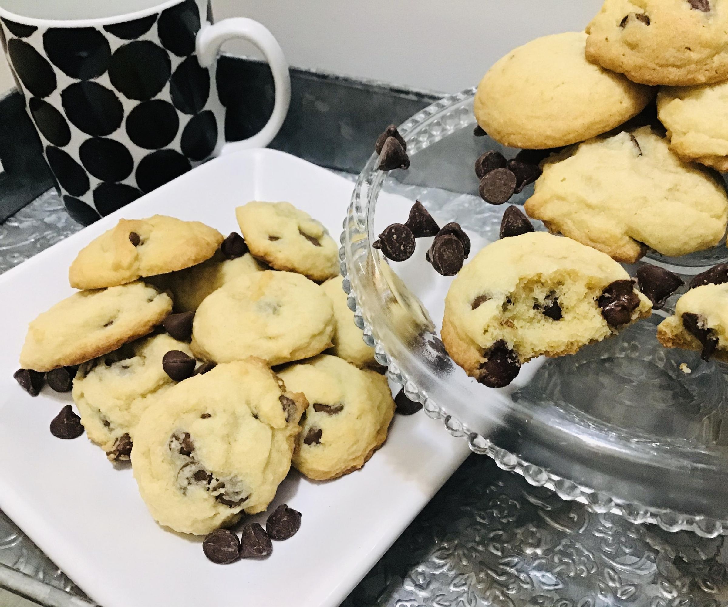 Chocolate Chip Puff Cookies