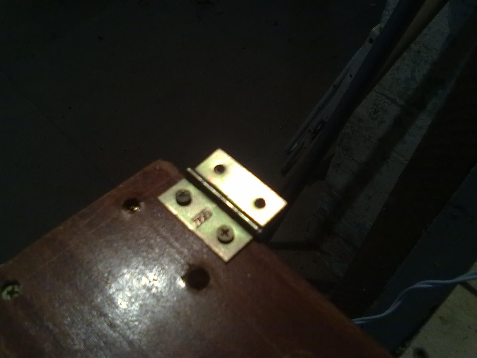 Cell Phone Dock Charging Station From Scrap Materials : 10 Steps ...