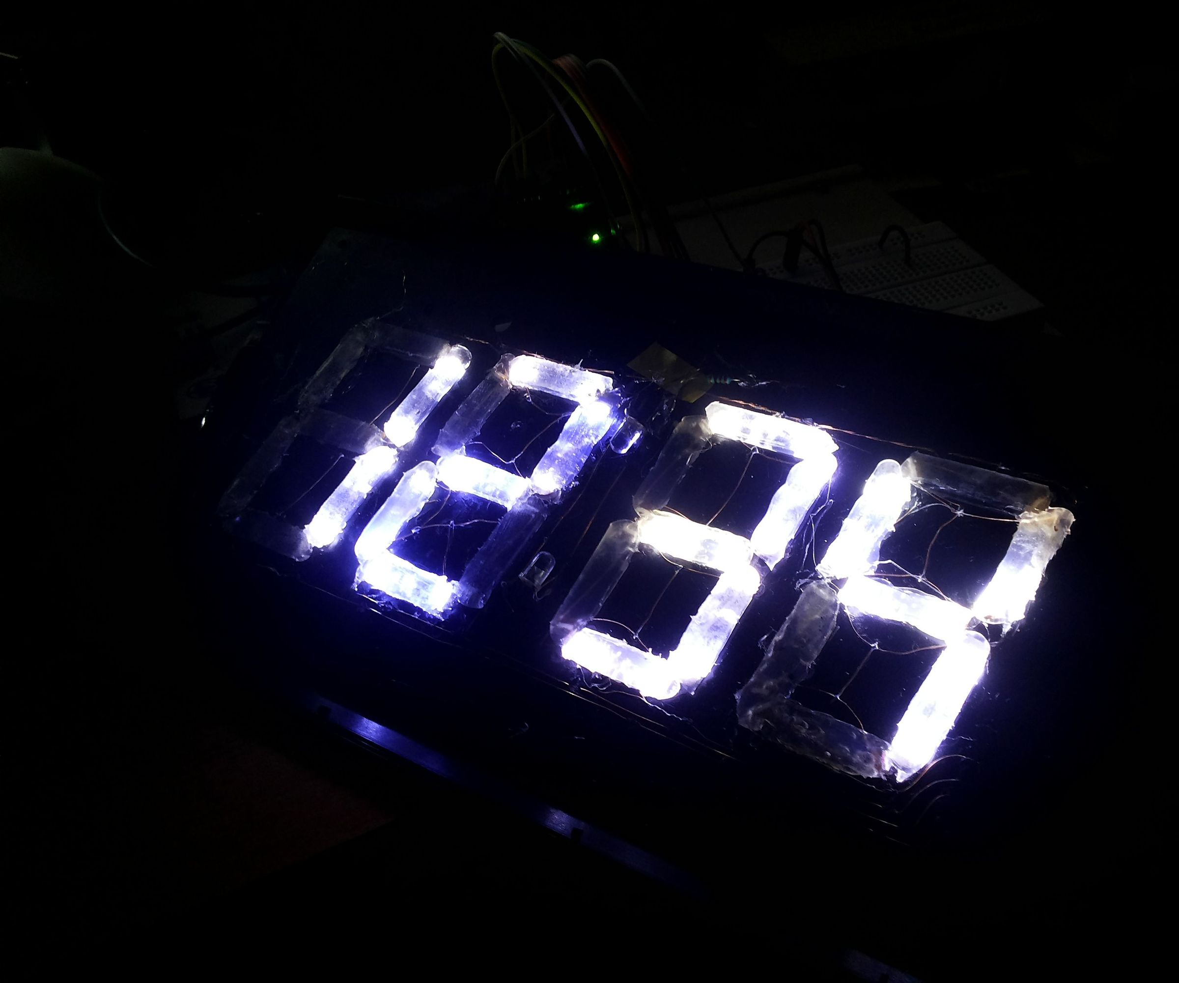 4-Digit 7-Segment Display From Trash