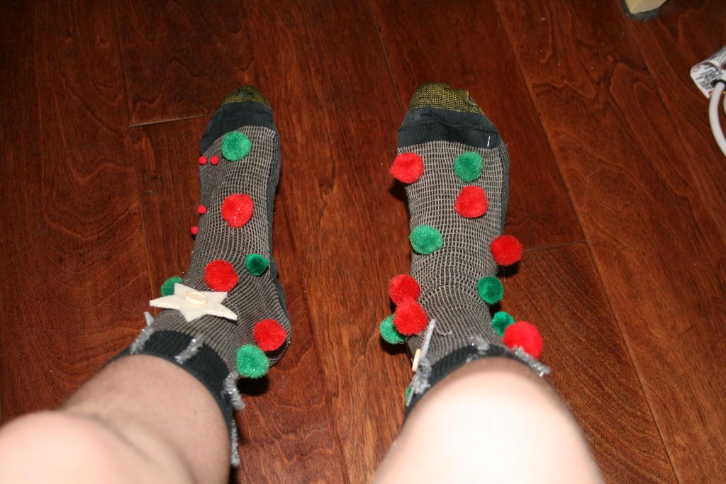 Ugly Christmas Socks. 4 Steps