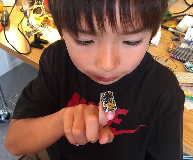 Arduino & Neopixel Totally Derivative Fake TV